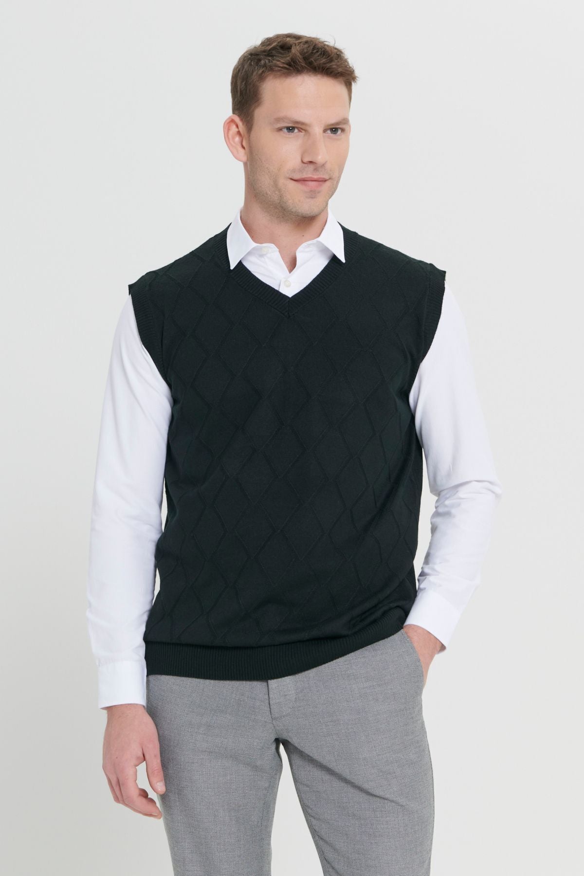 Men's Black Standard Fit Normal Cut V -neck knitwear sweater