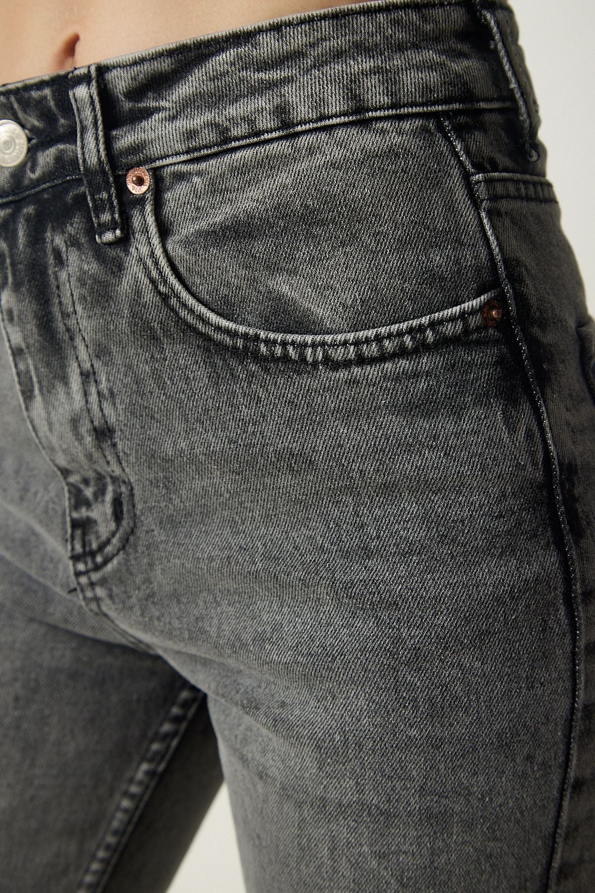Women's gray high waist denim pants CB00015