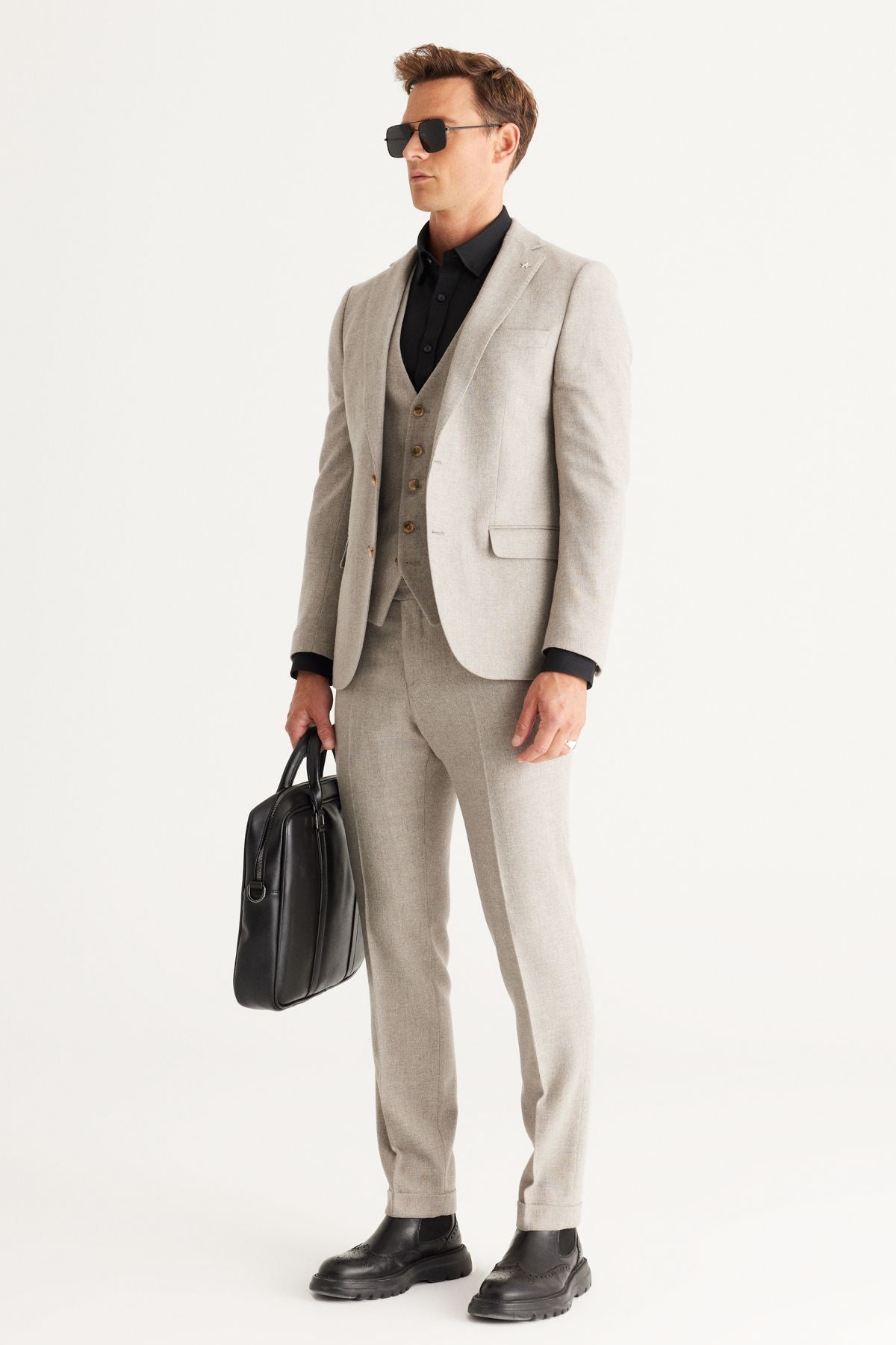 Men's beige woolen slim fit narrow cutting mono collar patterned vest suit suits