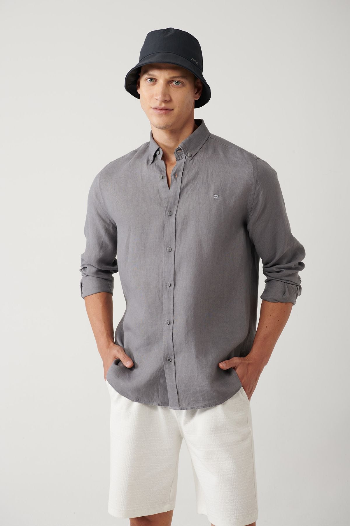 Men's anthracite 100 %linen buttoned collar shirt B002191