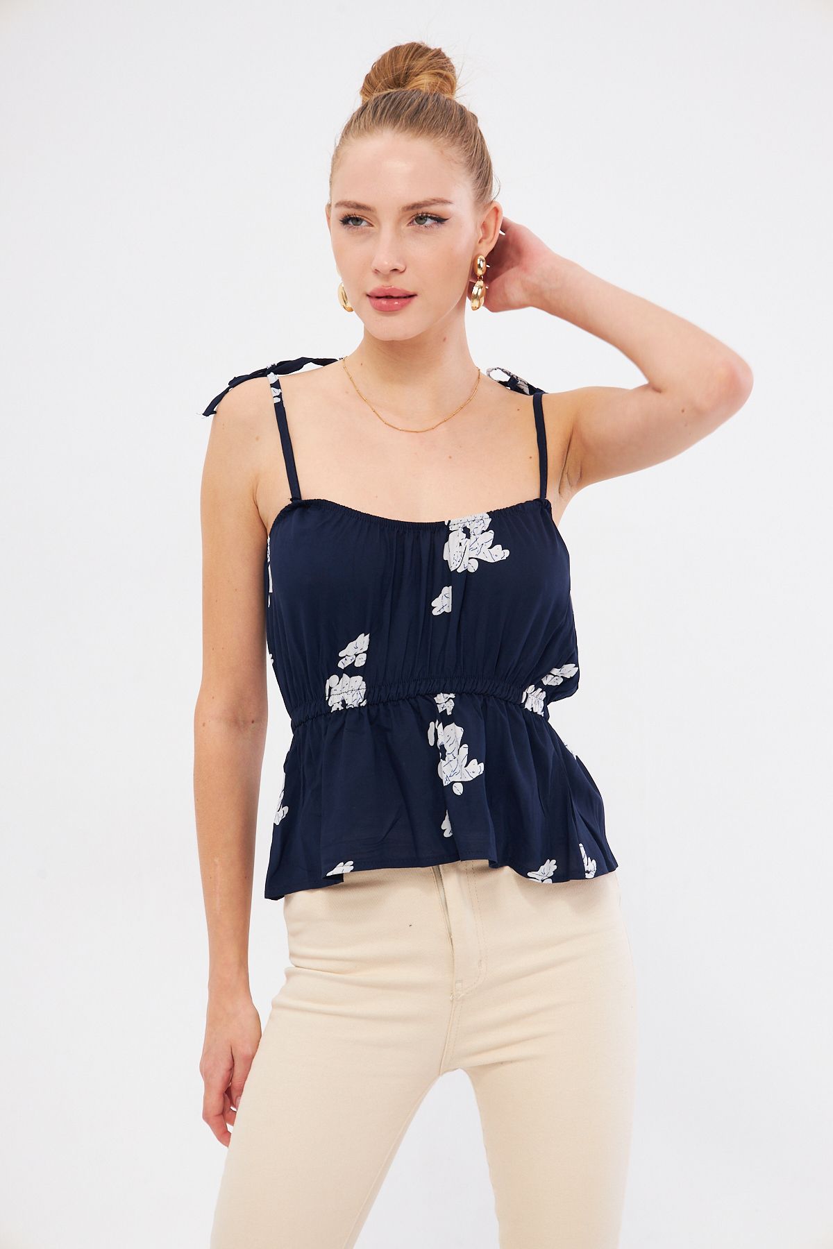 Female navy blue patterned waist tire straps connect detailed strapless Crop blouse ARM-24Y0011116