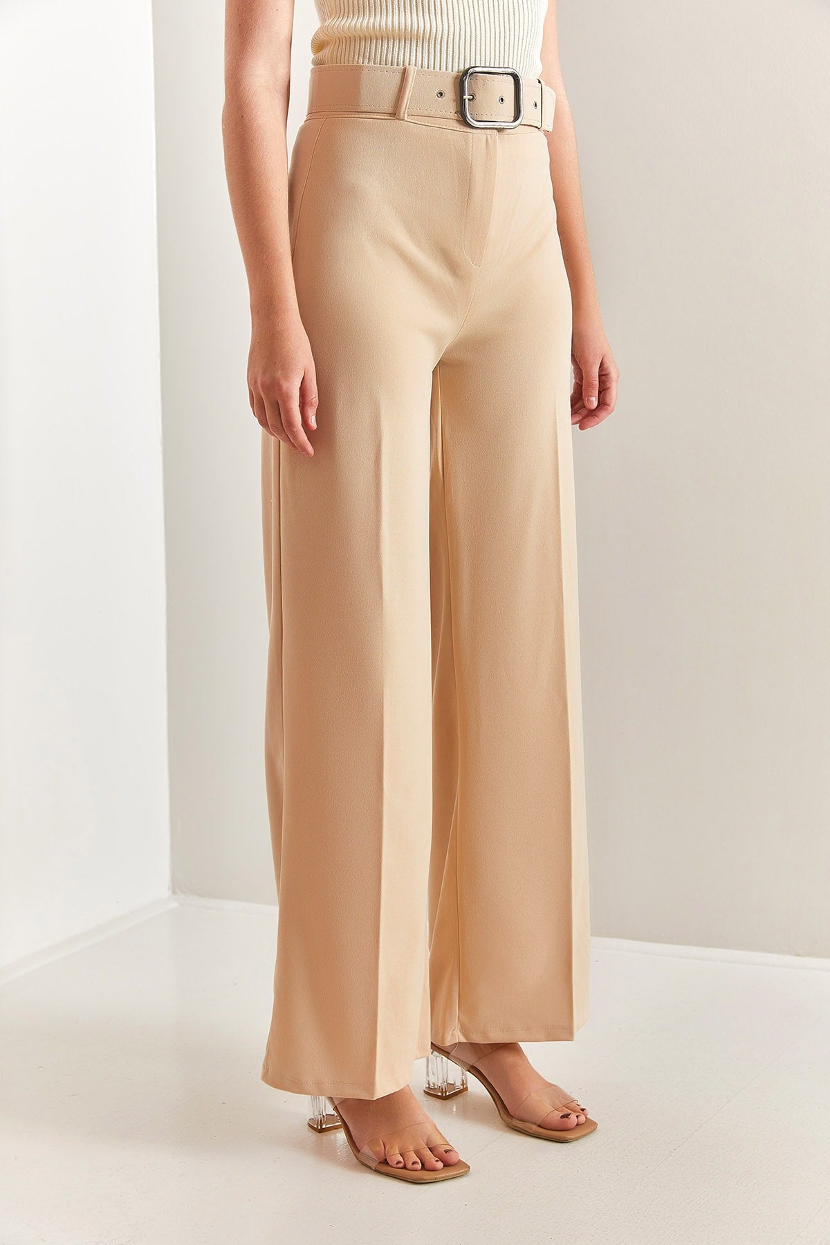 Women's Belted Wide Leg Trousers 40871032