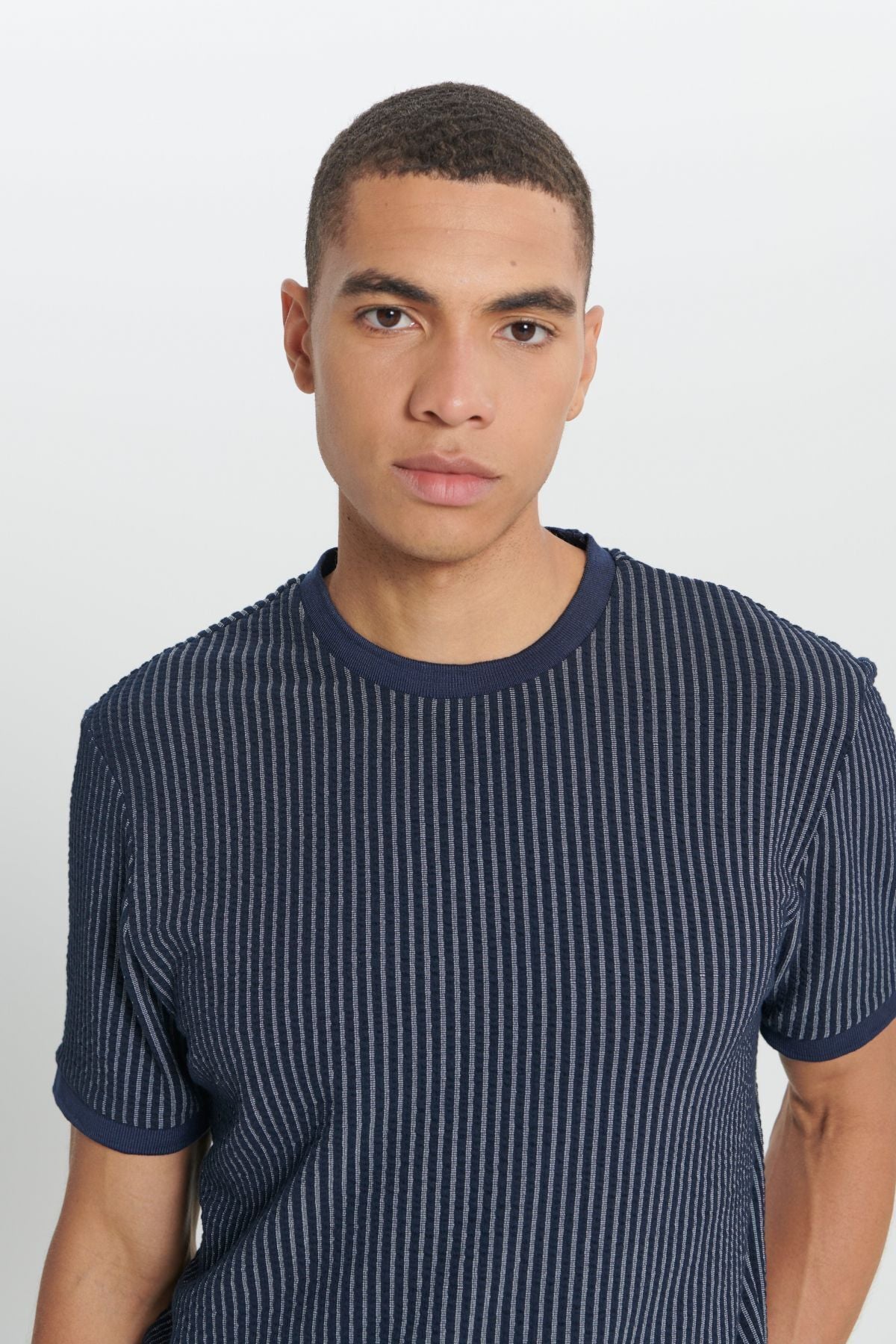 Men's navy blue comfort fit comfortable cut cotton striped bike collar t -shirt