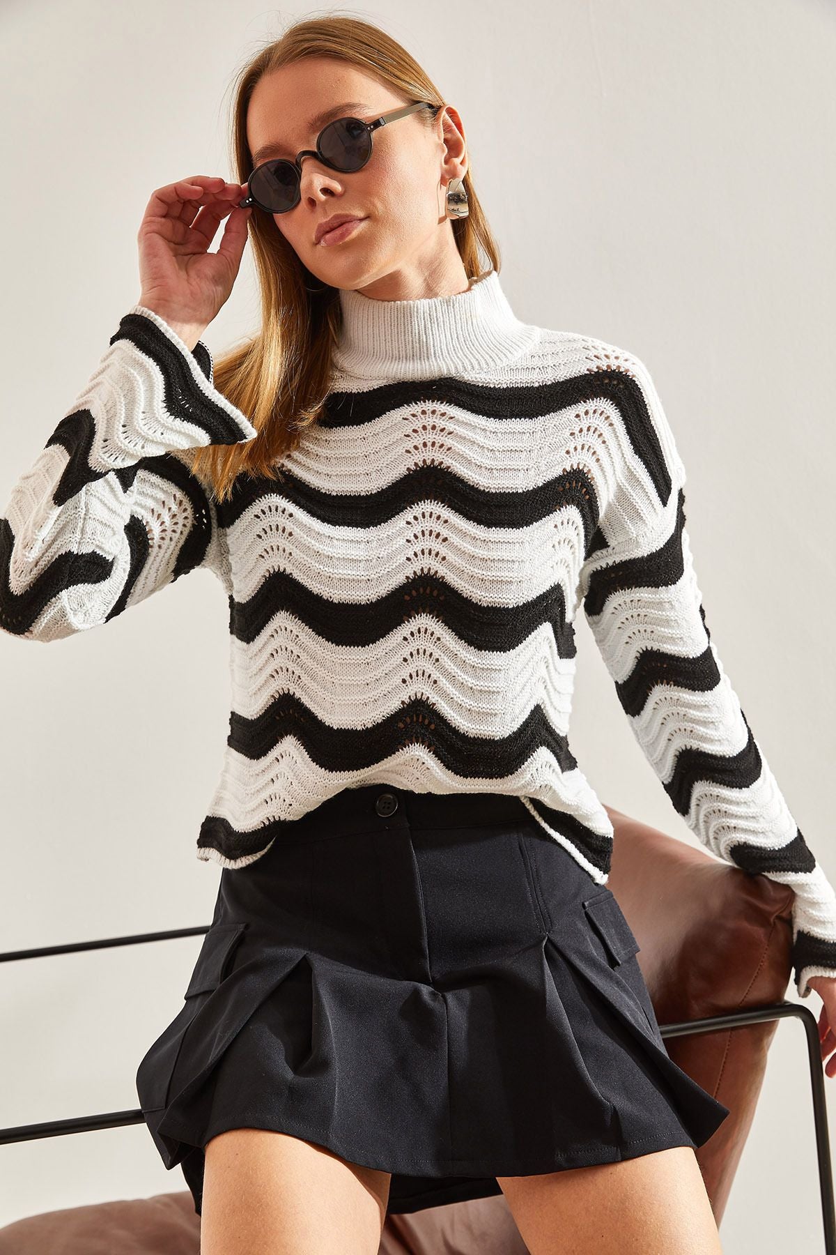 WOMEN'S PATTERNED OWNERSHIP KNOWN Sweater