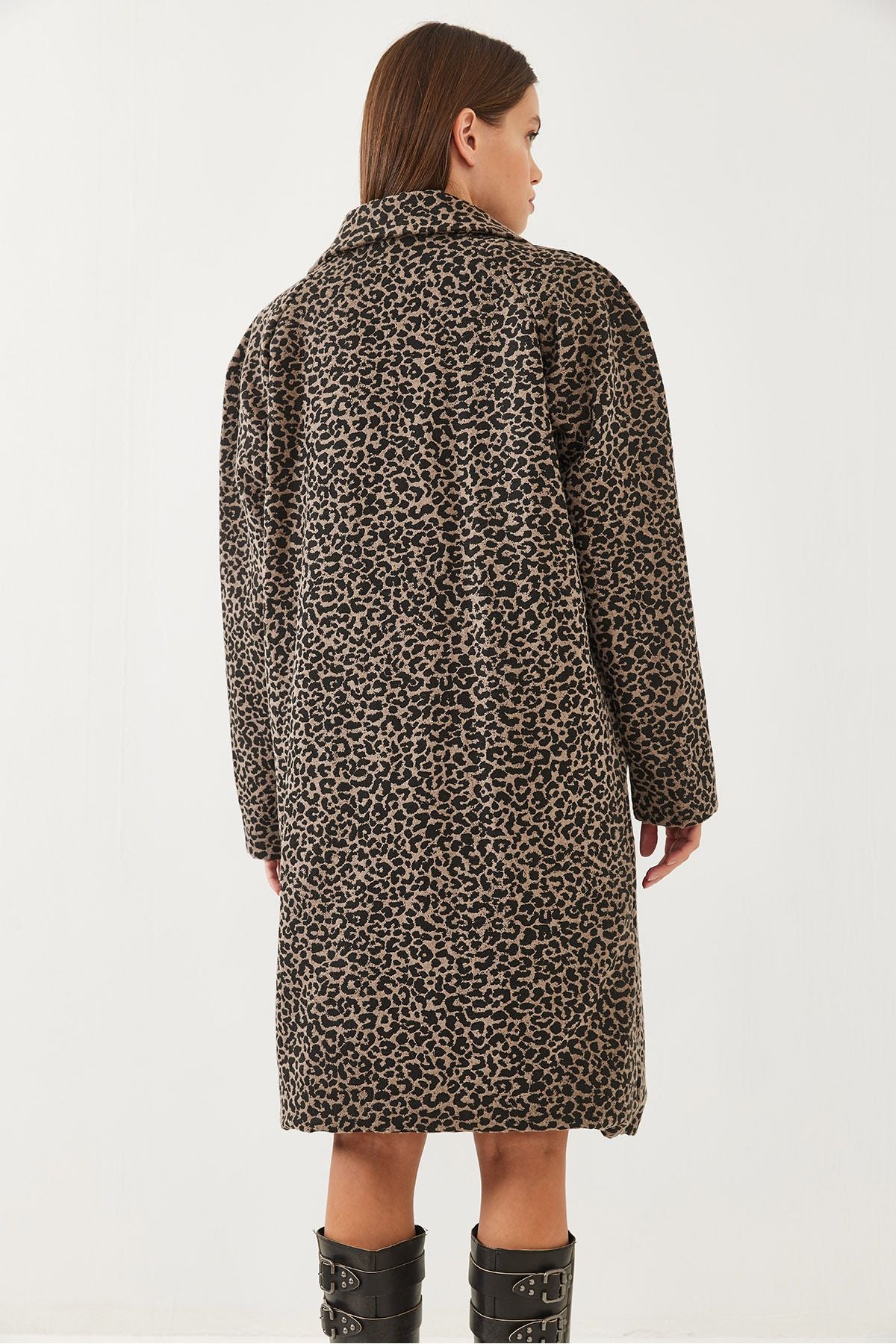 Female Leopard Patterned Cruve Stamp Coat 2479 60351030