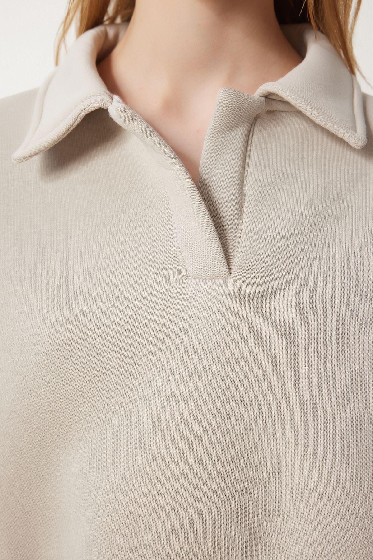 Female Beige Polo Yaka Crop Knitting Sweatshirt HW00014