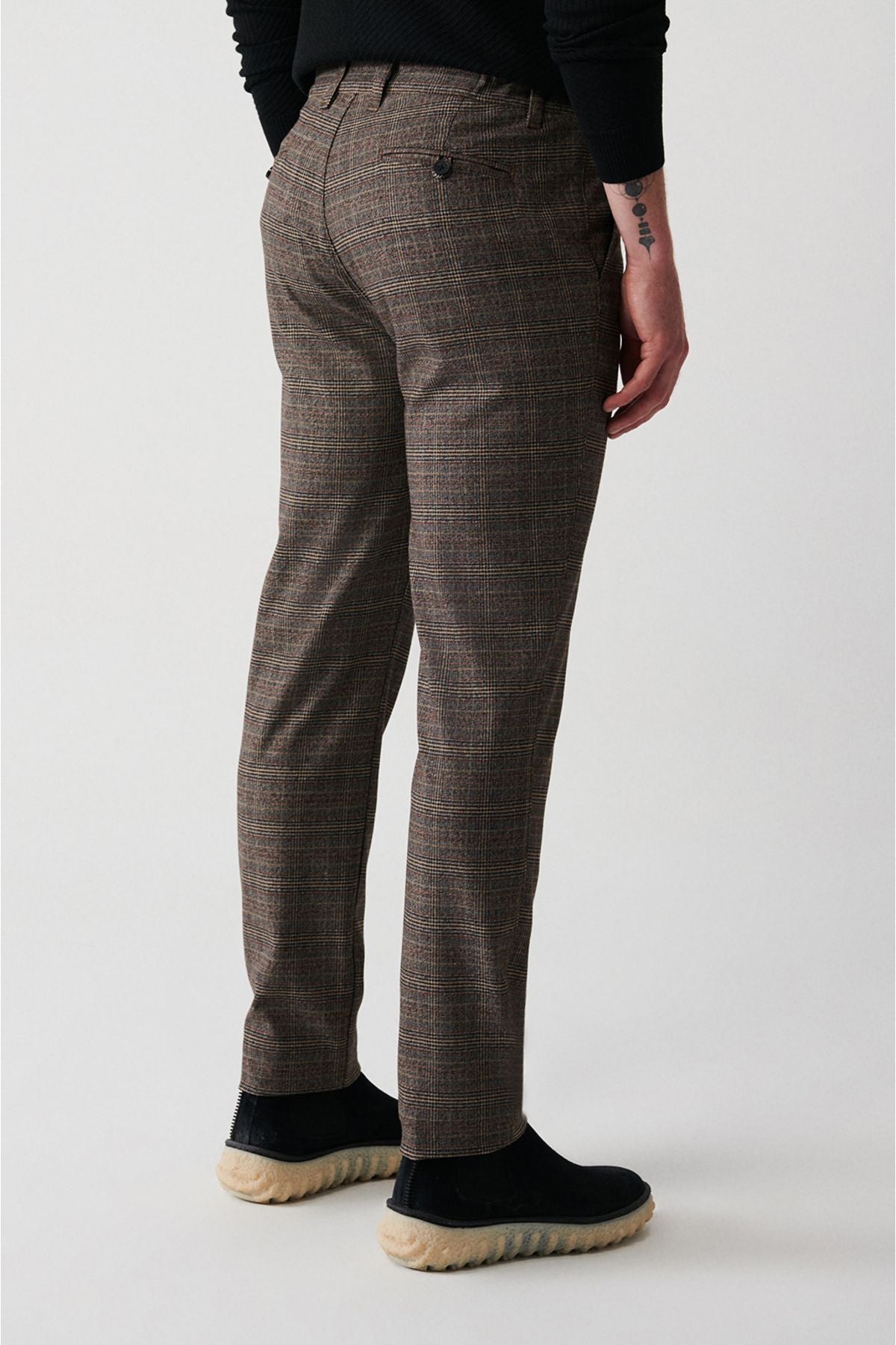 Men's Brown Classic Plaid Soft key Fland Trousers A32Y3073