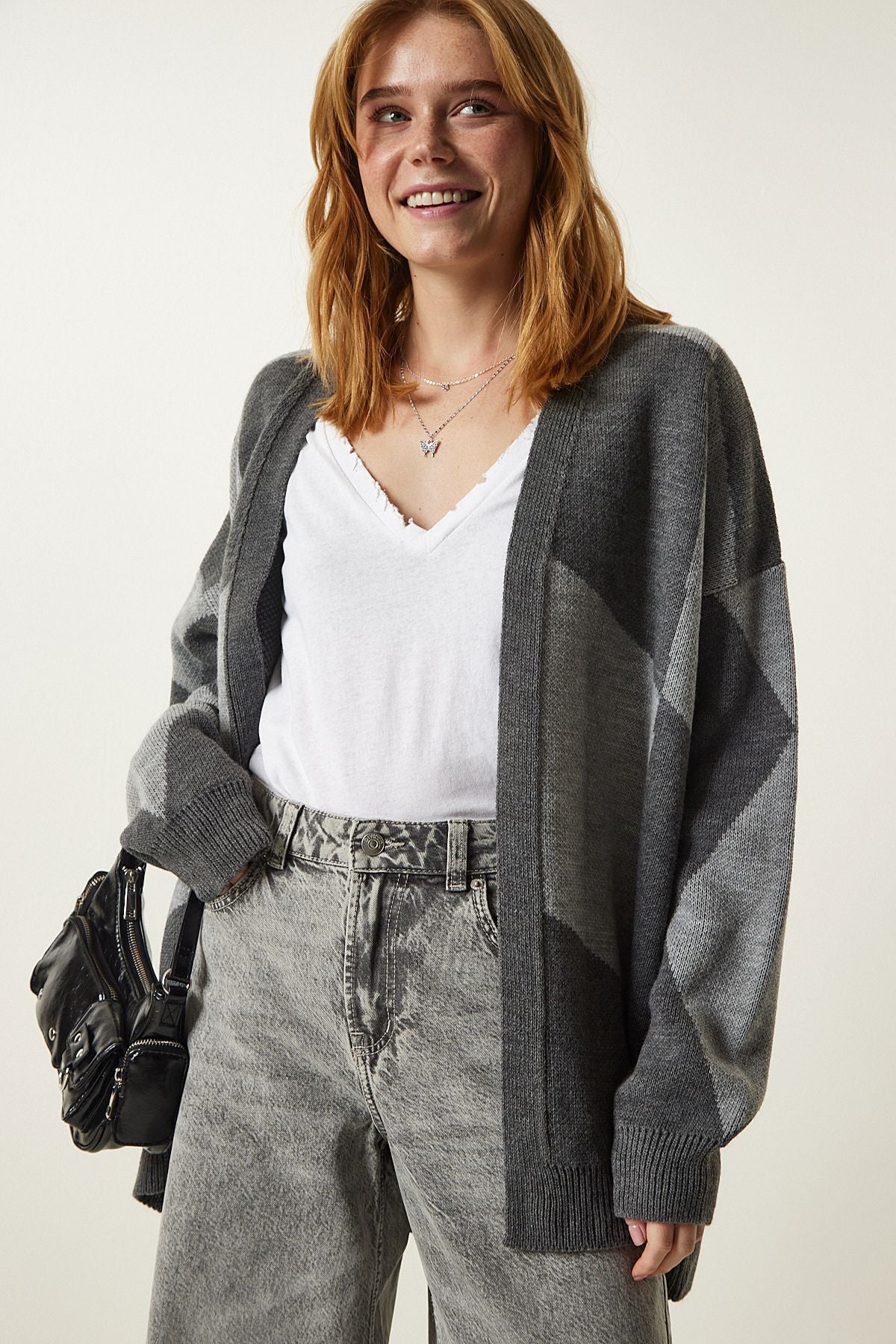 Gray patterned thick cardigan jacket BV00013