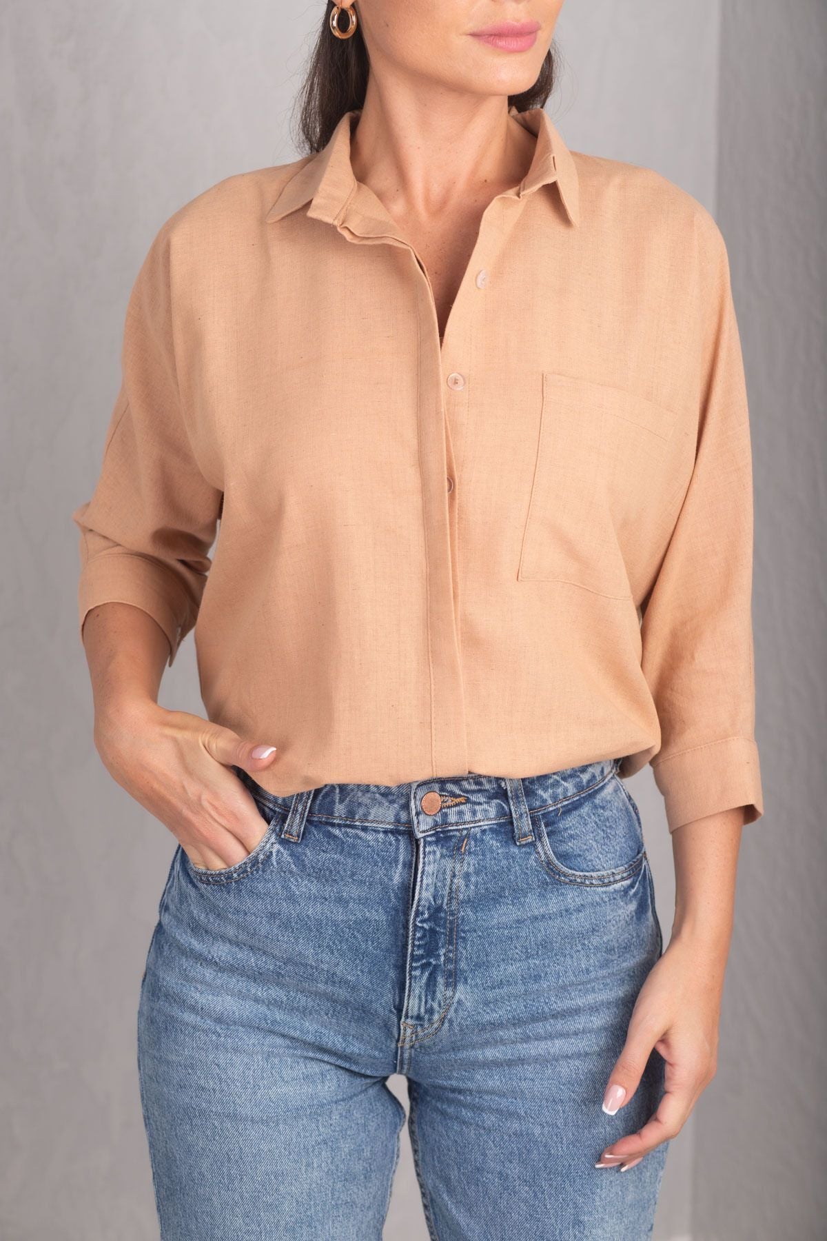 WOMEN'S LIGHT COFFEE POCKET SALAŞ Linen Shirt ARM-21Y001035