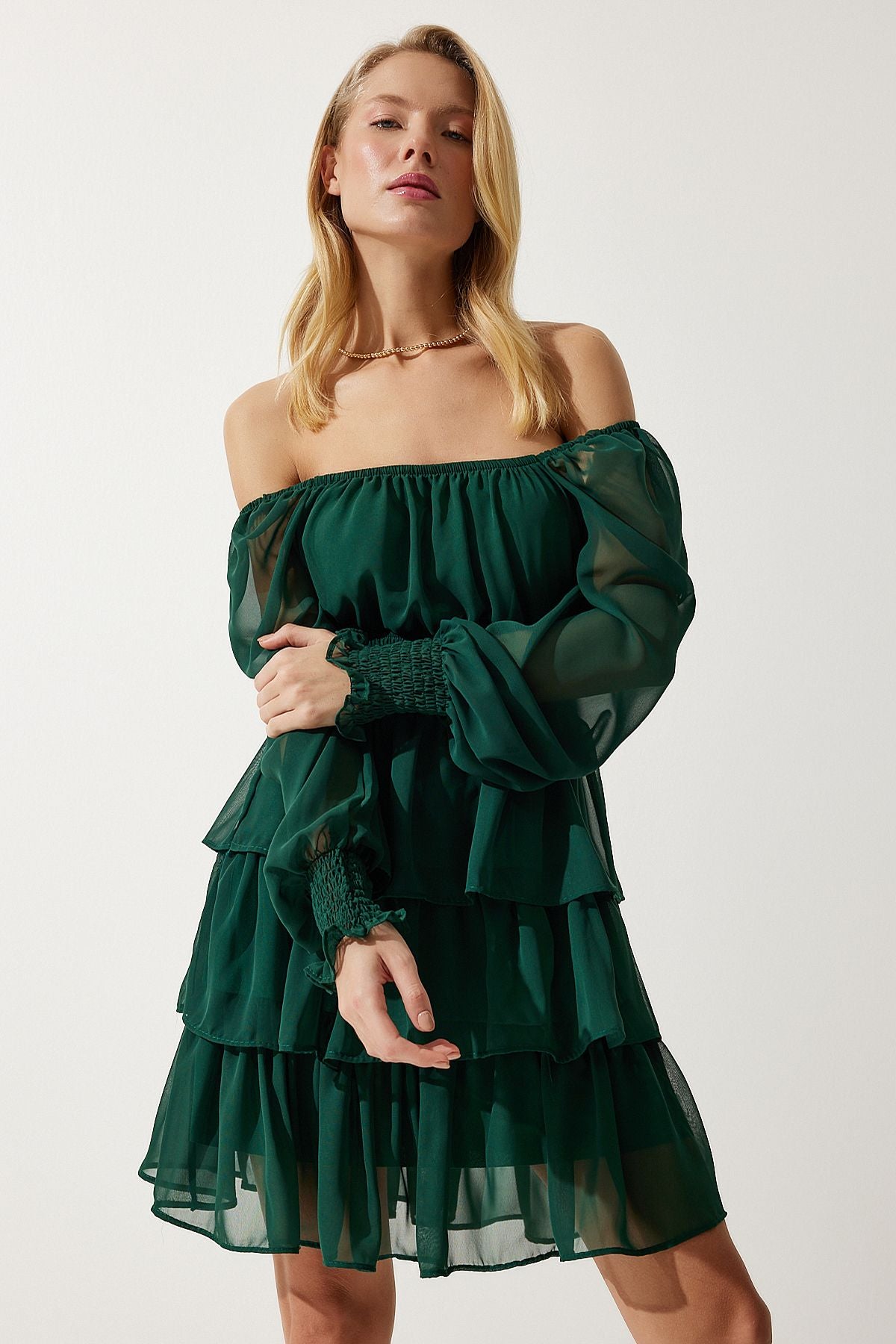 Female emerald green flywheel chiffon dress DK00168
