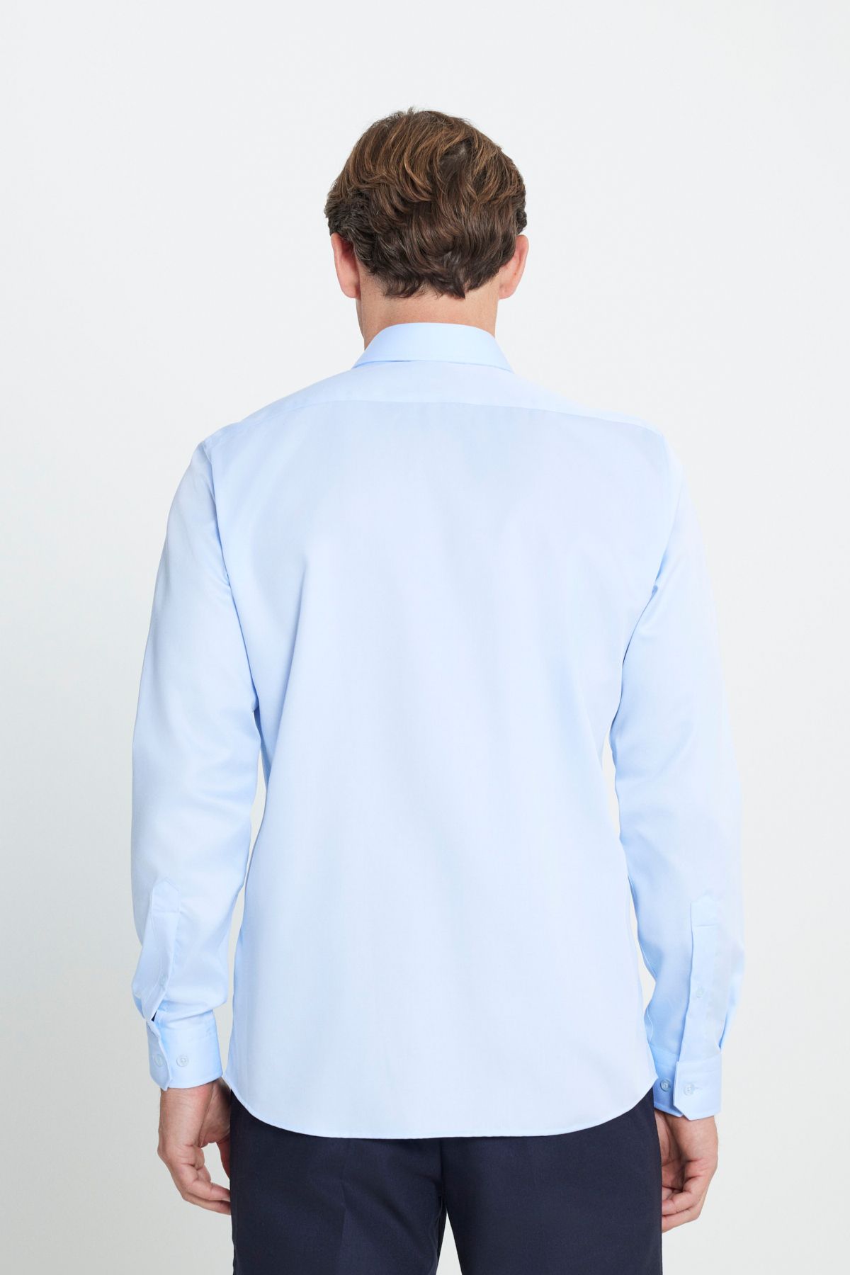 Men's light blue slim fit narrow cut classic collar 100 %cotton ironing non-Iron shirt