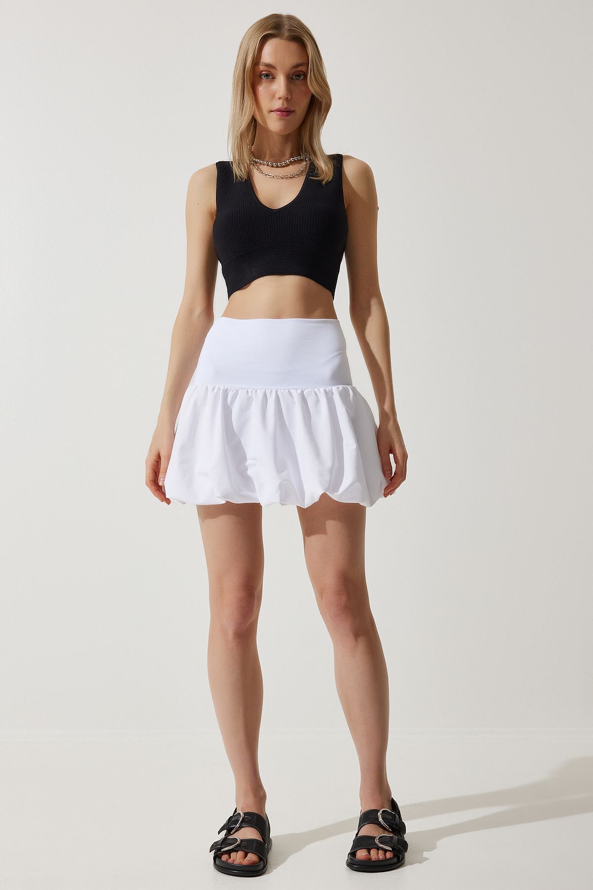 Woman White Mini Balloon Skirt UB00279