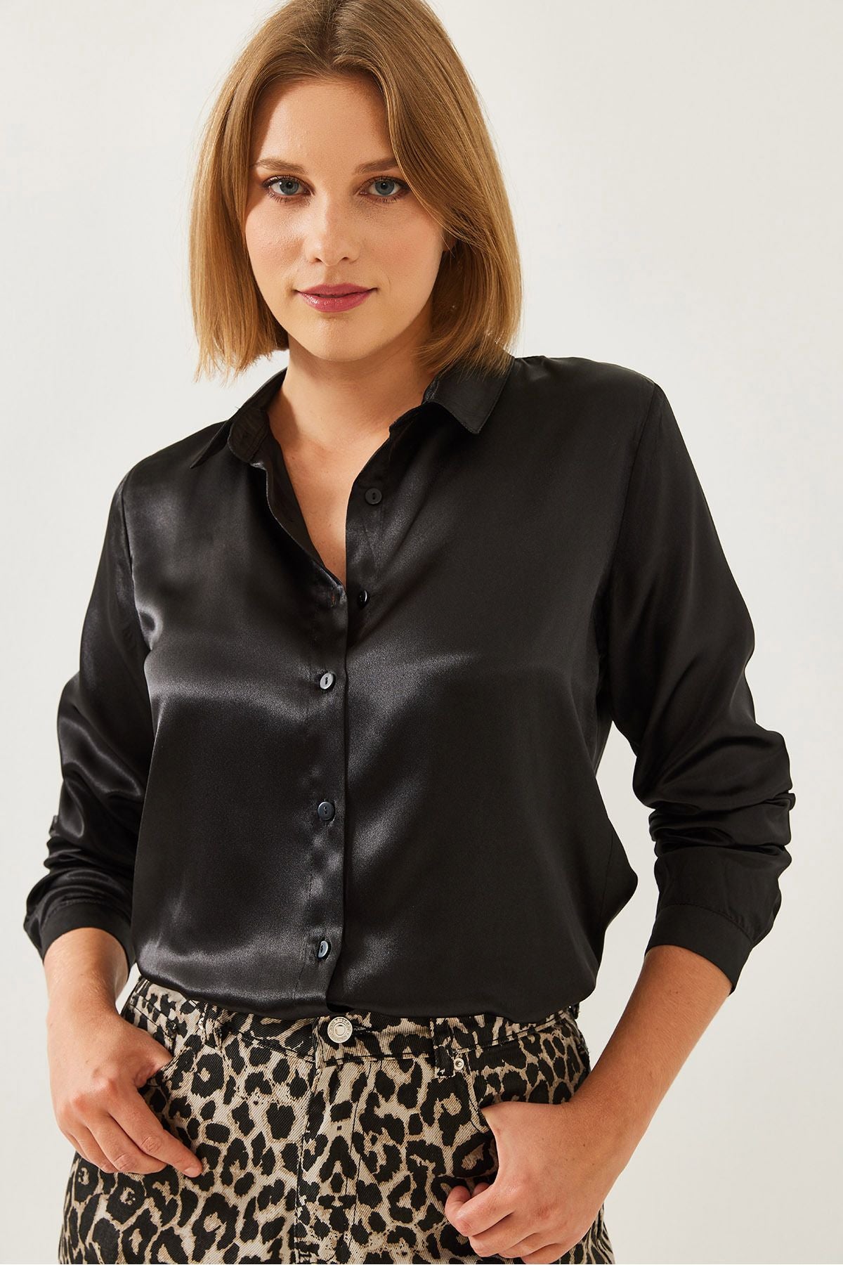 Woman Basic Satin Shirt 3964 60351241