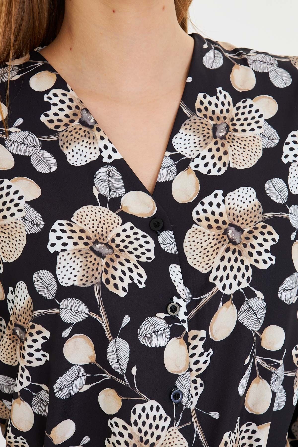 Female Beige Sleeves with rubber patterned shirt ARM-25Y001014