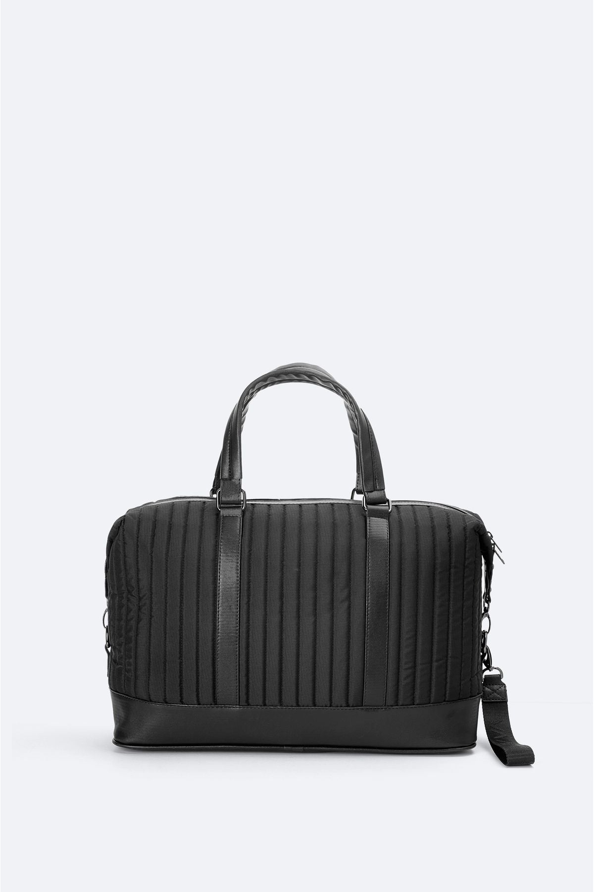 Men's black shoulder strap travel bag A32y9100