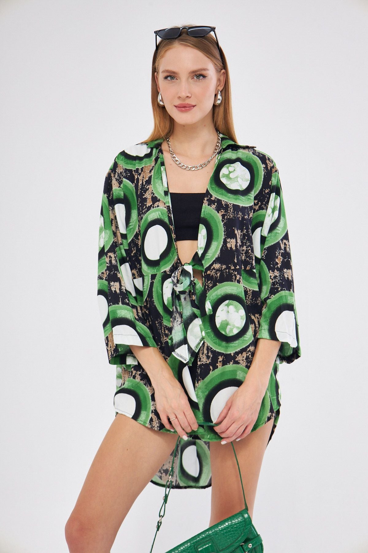 Female Peanut Green Patterned front-binding kimono shirt ARM-24Y001080
