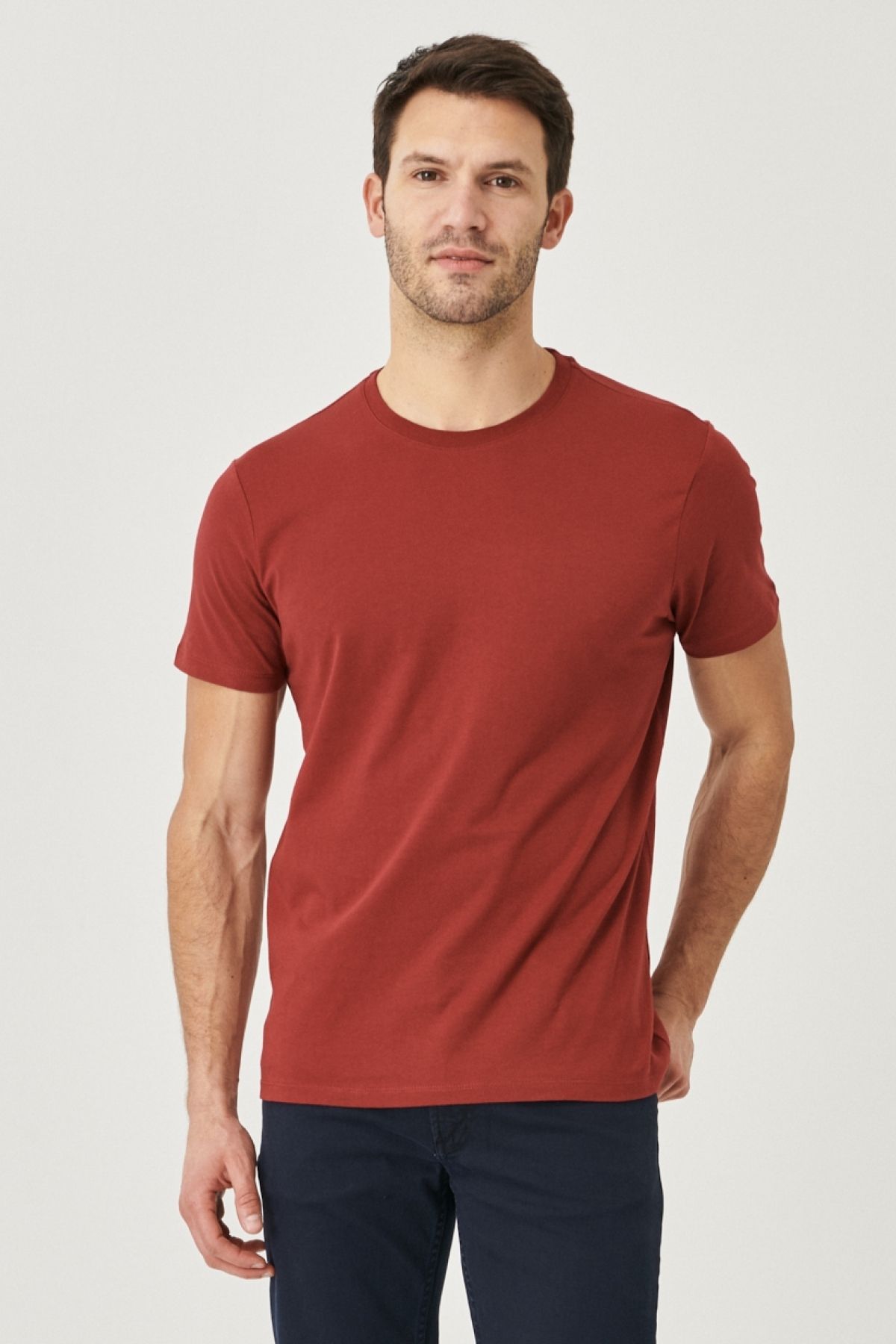 Men's Saks-Bordo-Lac Slim Fit Num Fit Cut Bike Bike Yaka 100 %Cotton 5 Piece Basic T-shirt package