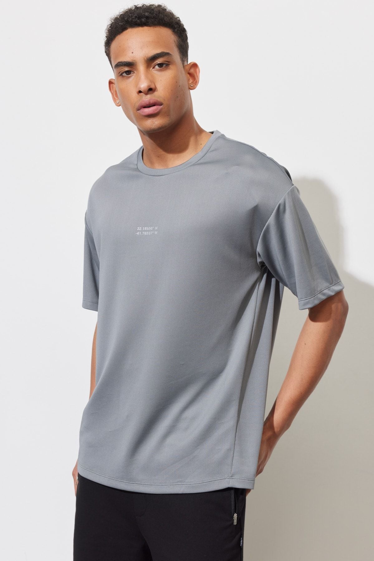 Men's gray loose fit bike collar t -shirt