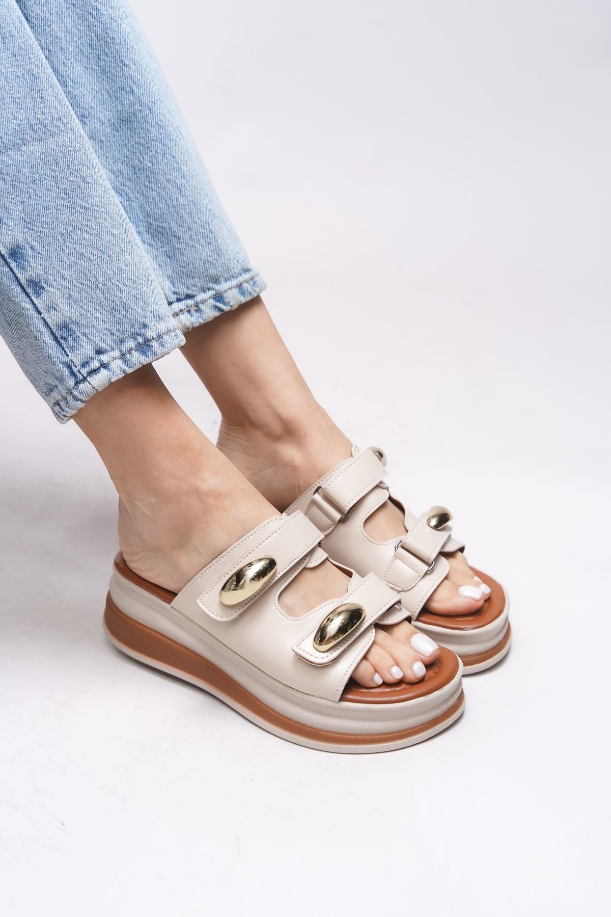 Lischaris Woman Slippers 0012321 Beige