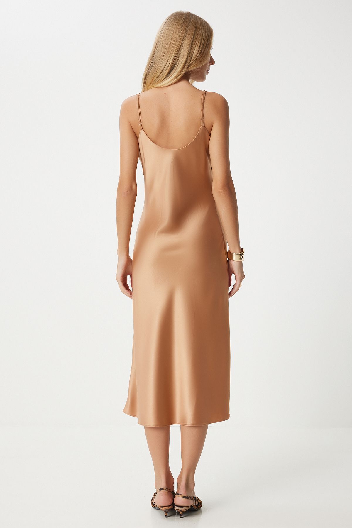 Woman Caramel Degaje Neck Satin Surface Dress FN03300