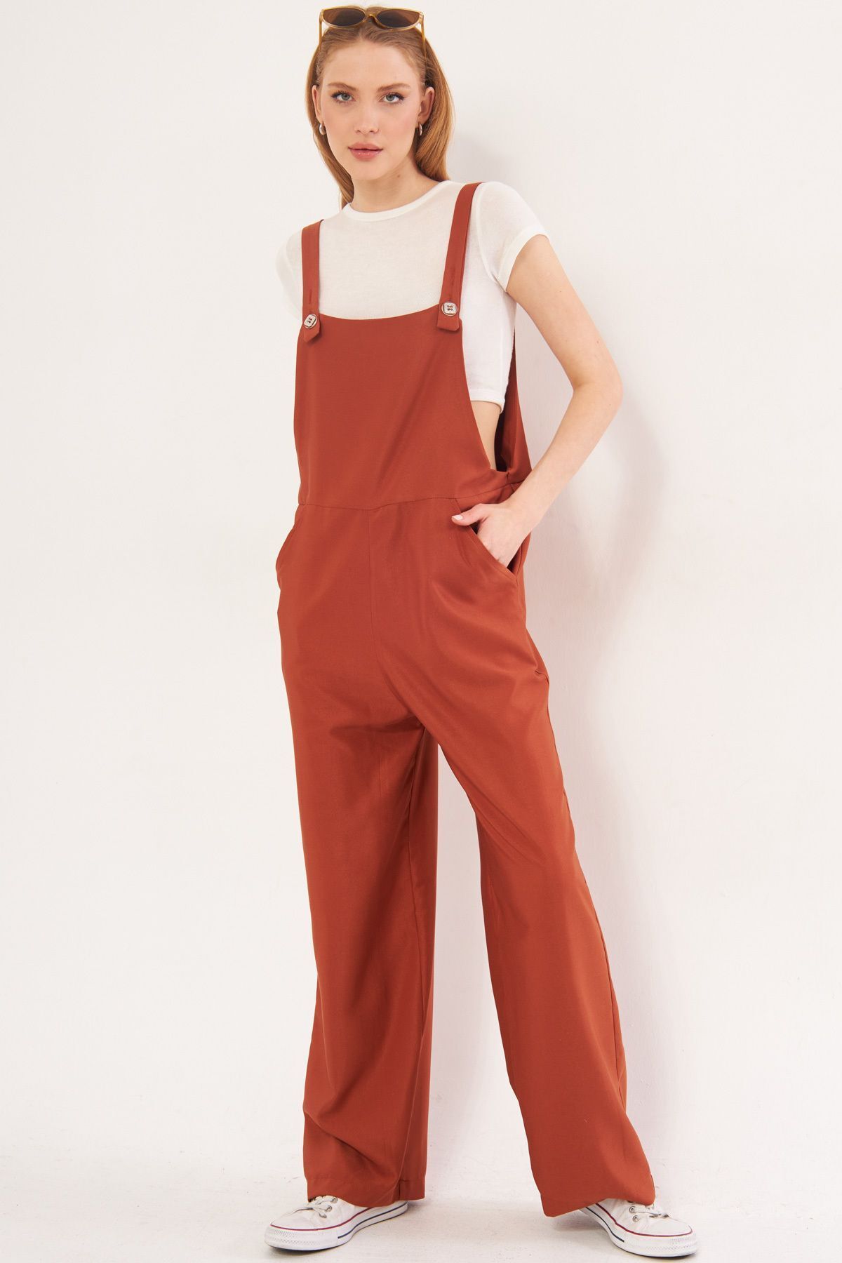 Women's Tile Ikosi Jumpsuit Pocket Wide Tamped Gardener Model ARM-24Y001043