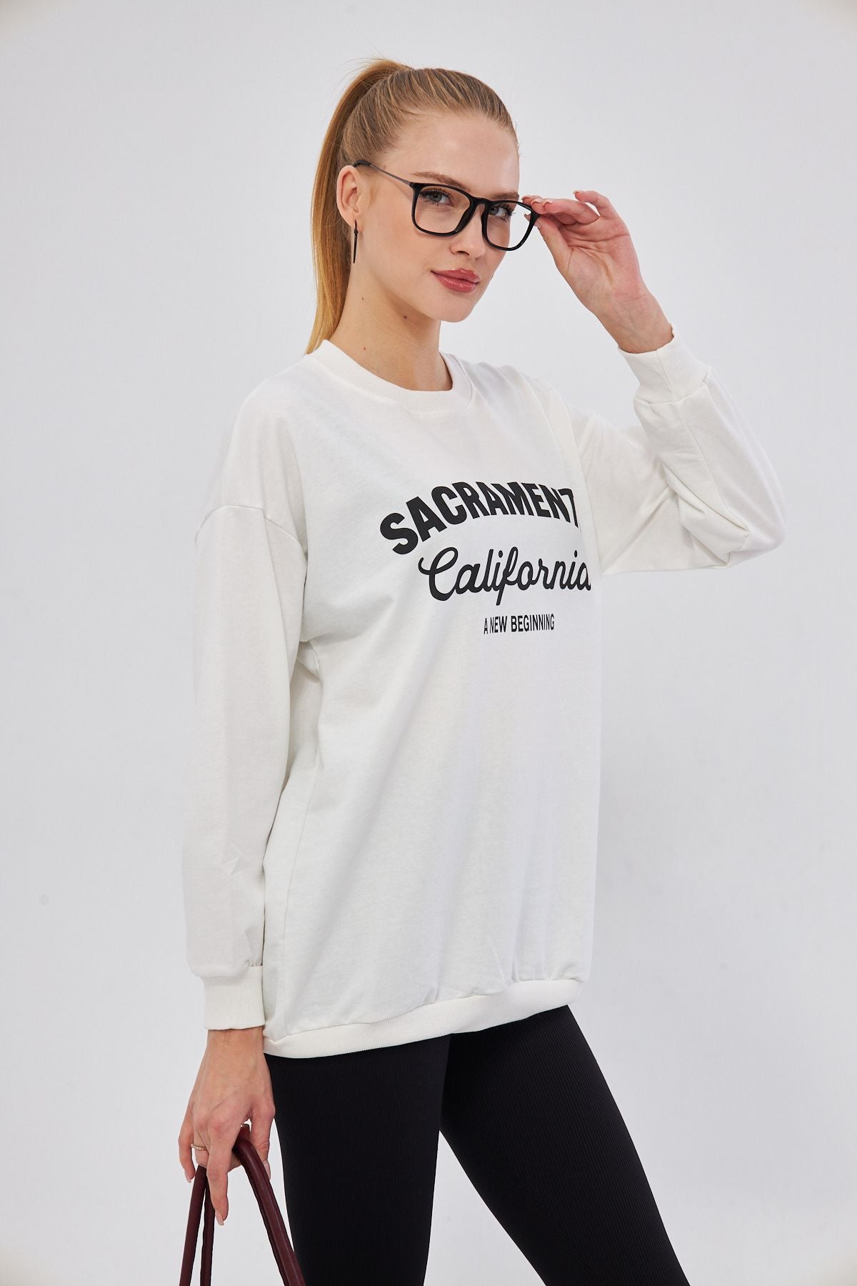 Woman White Sacramento Printed Oversize Sweatshirt Arm-25k001020