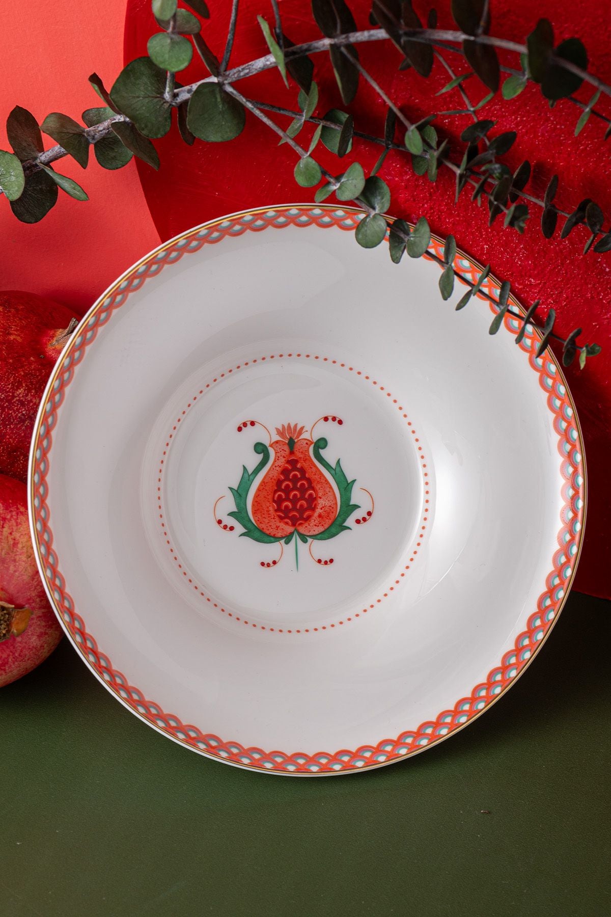 Istanbul Porcelain Pomegranate Fine Bone Bone Plate Red 22 Cm