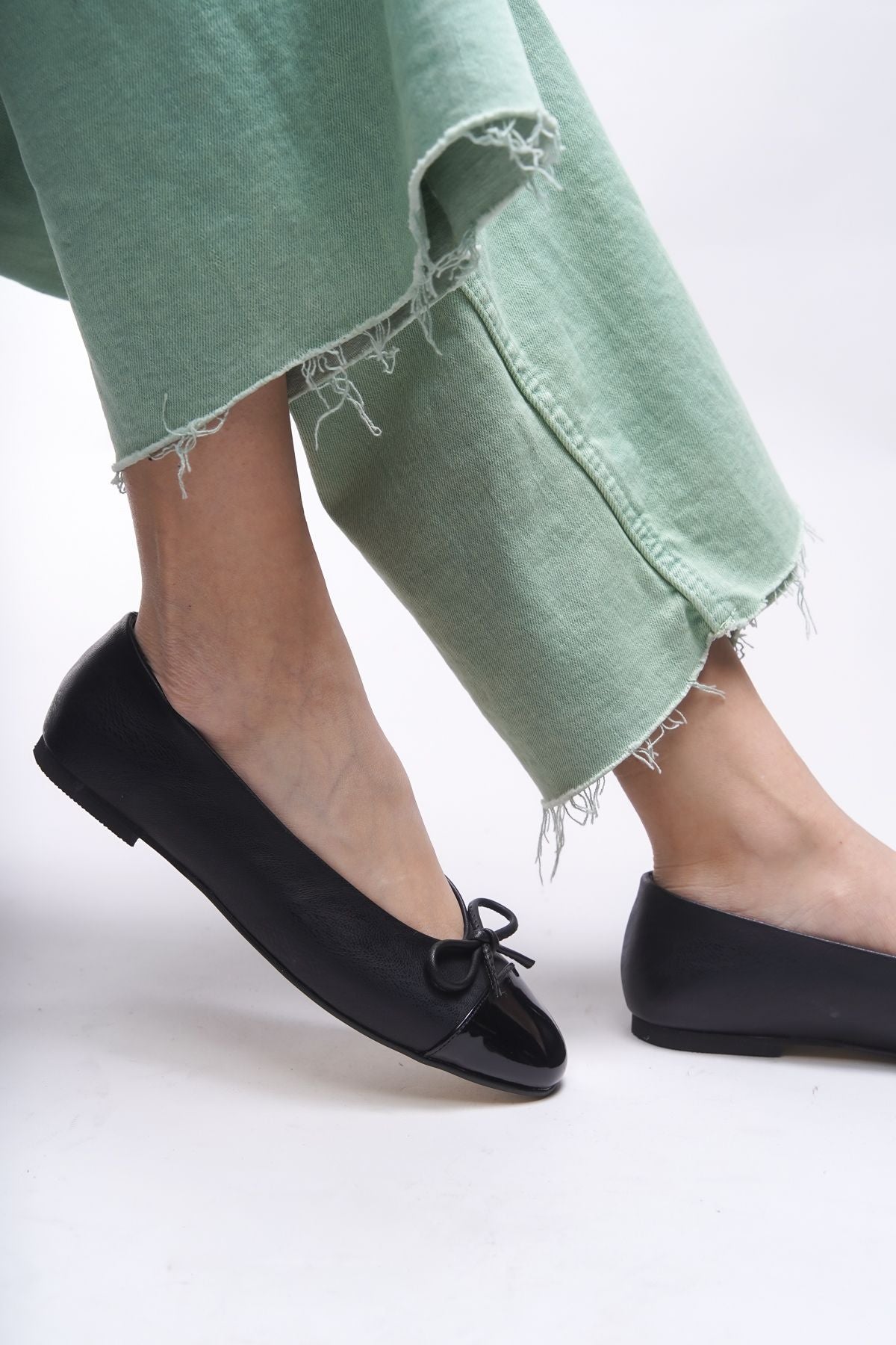 Saeltele Kadın Babet 001298 Black Skin Patent Leather Detail