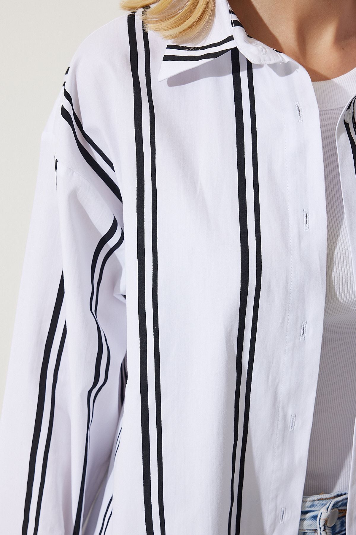Woman White Black Striped Oversize poplin shirt BP00154