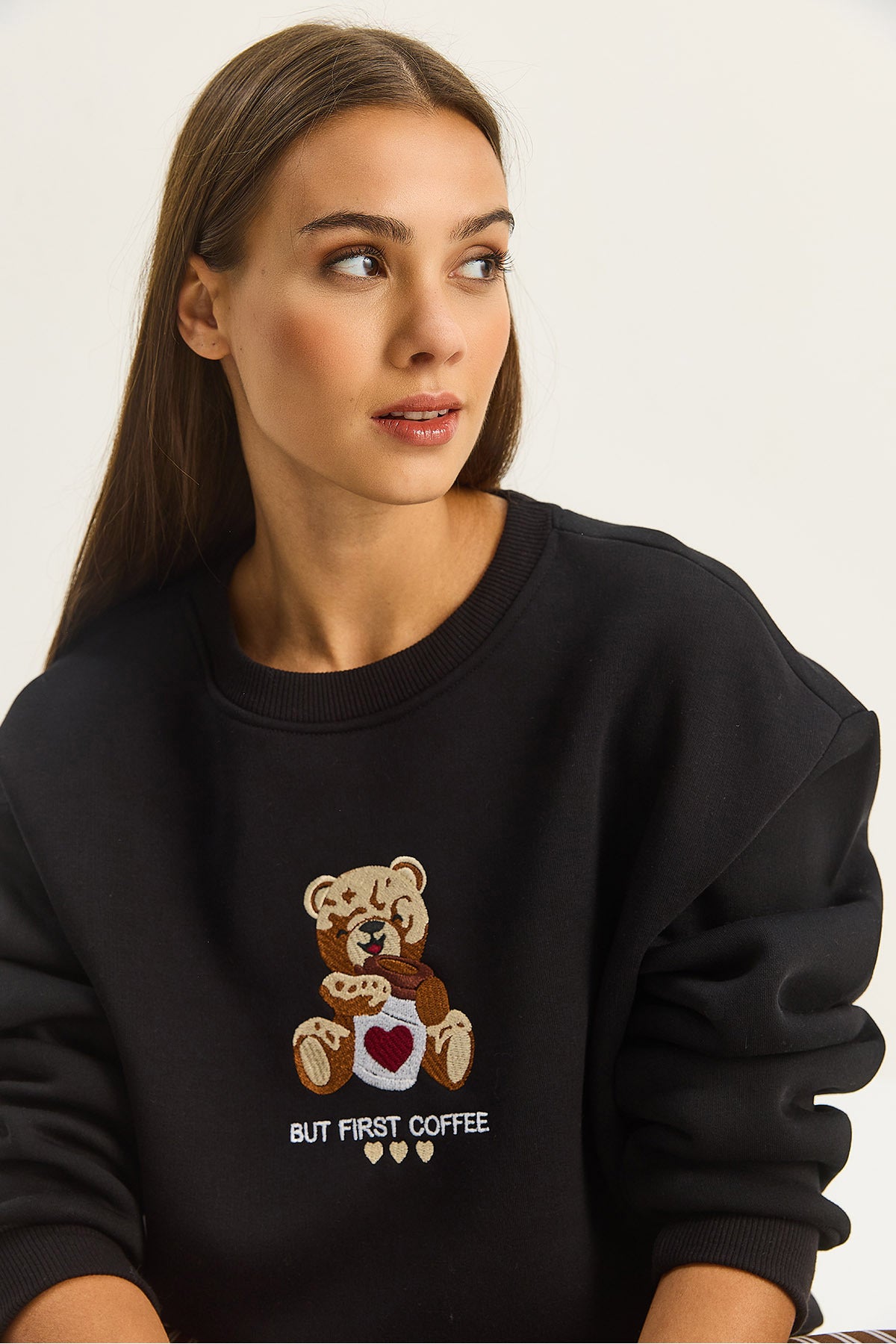 Women's Teddy Embroidery Detailed Three Thread Raised Sweatshirt 60601044