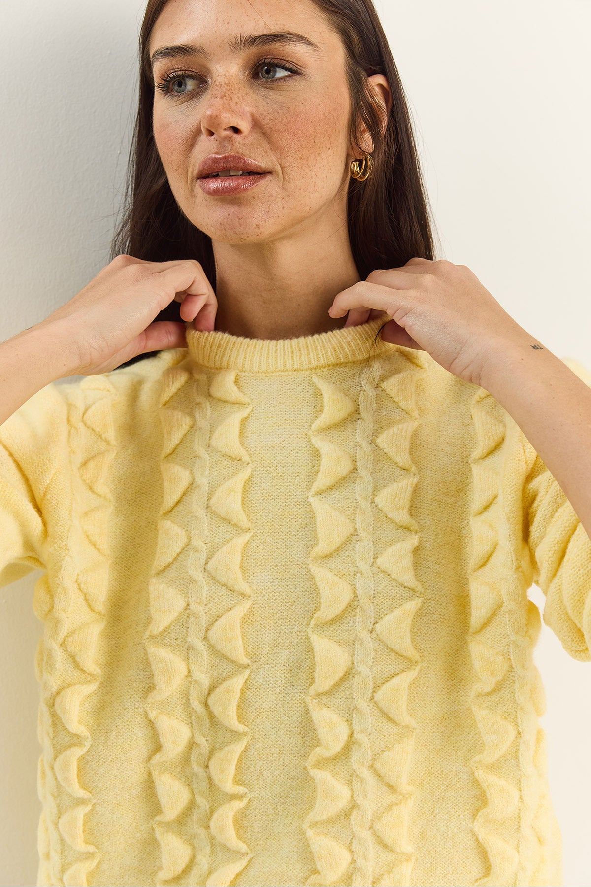 Women's Crew Neck Frilly Soft Knitwear Sweater 60261184