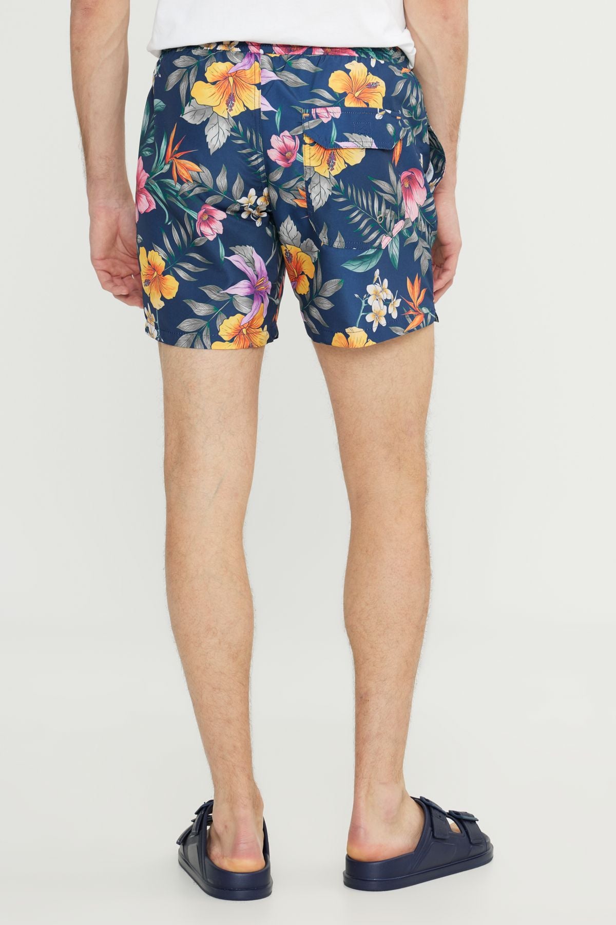 Men's navy blue standard fit normal cutting pocket quickly dry patterned swimsuit sea shorts