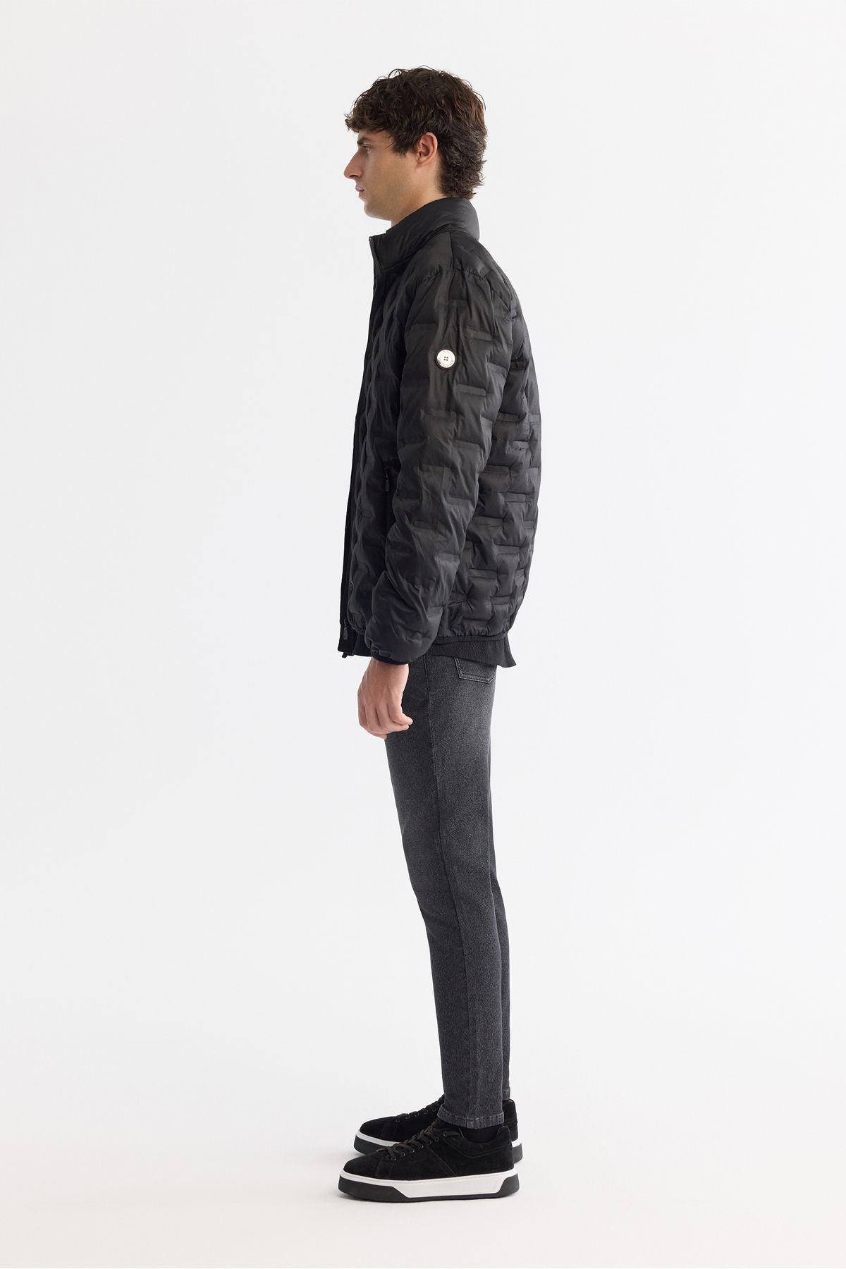 Men's black upright collar water -driven windproof swelling light coat A42y6154