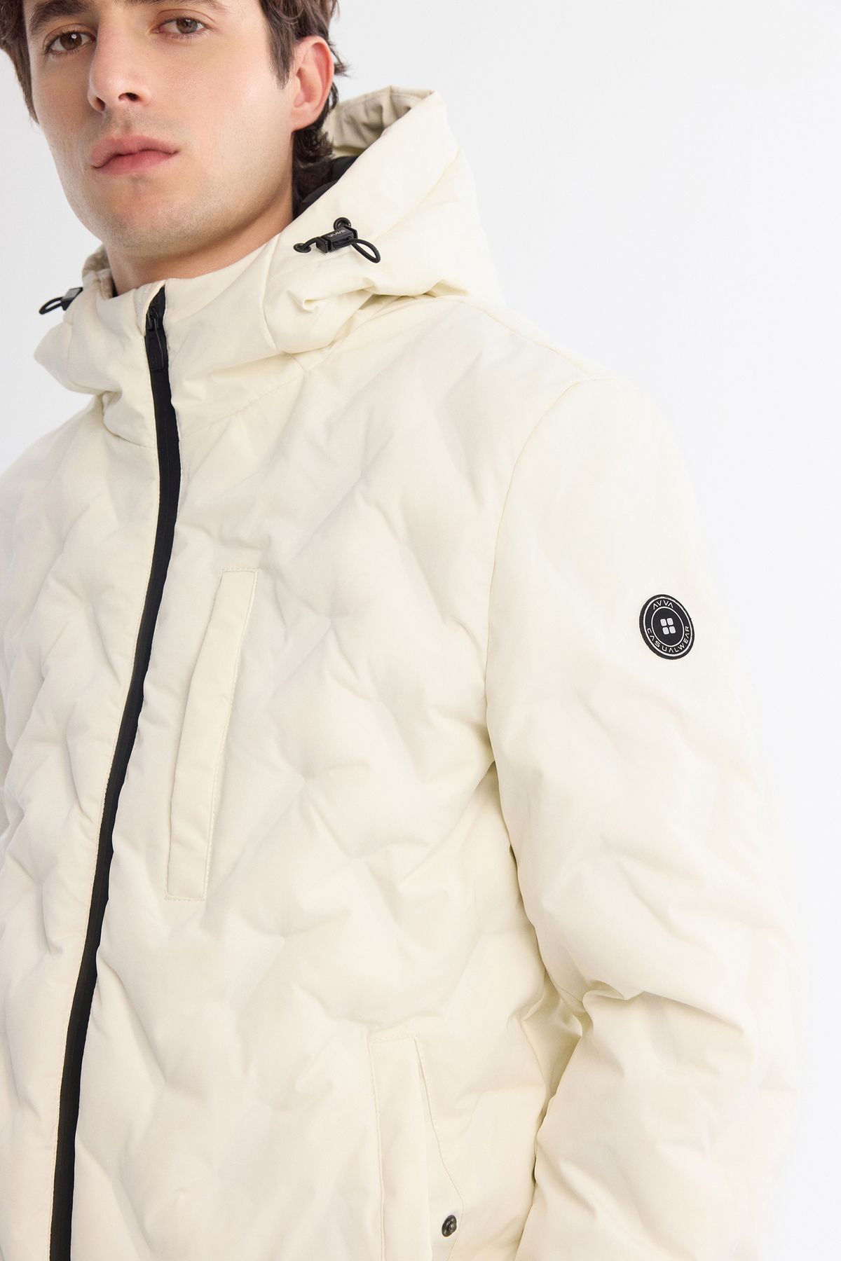 Men's white hooded water -driven windproof transport hanger Mont A42y6041