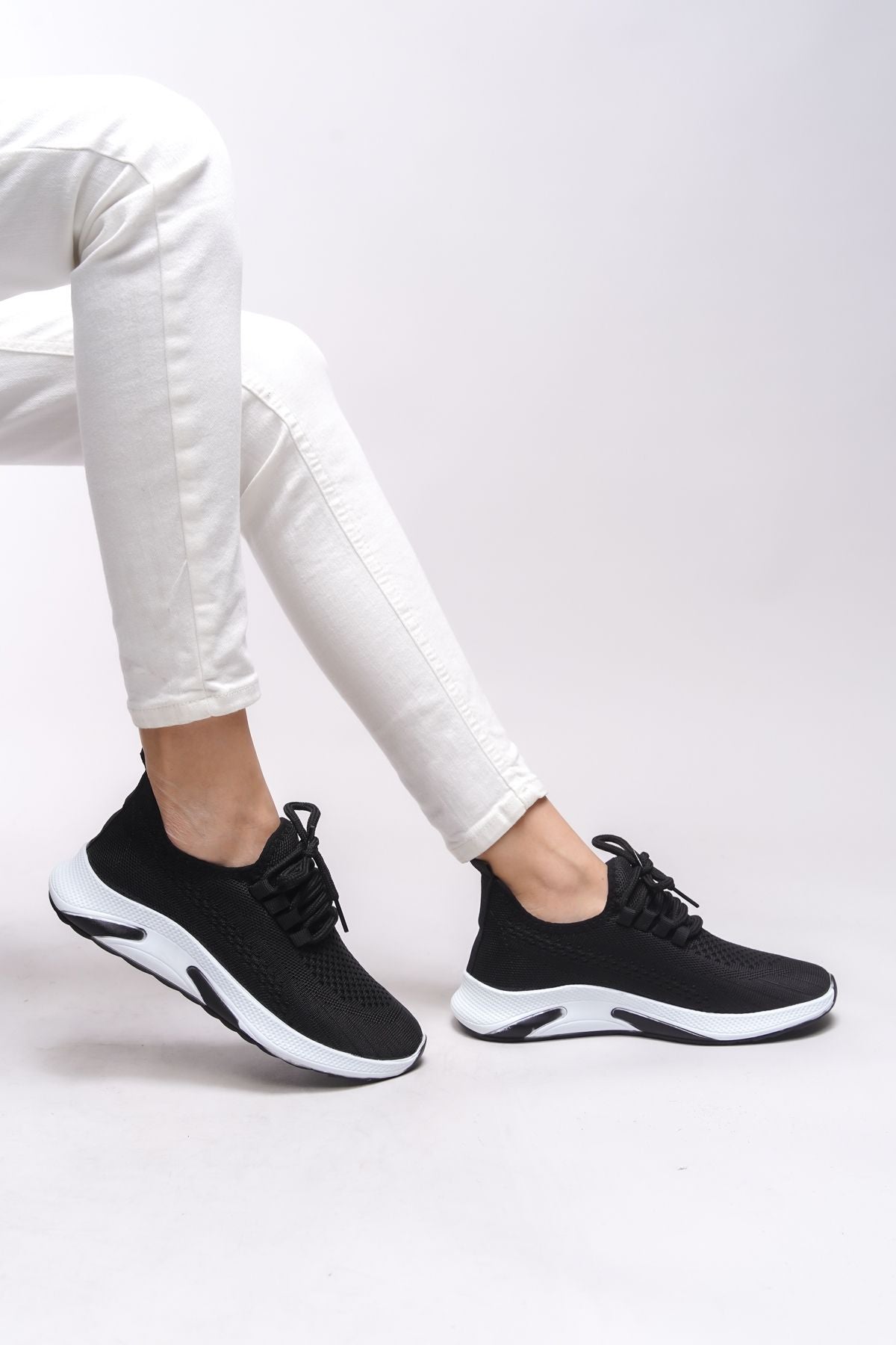 Thiebzar Unisex Sneaker 0012101 Black White