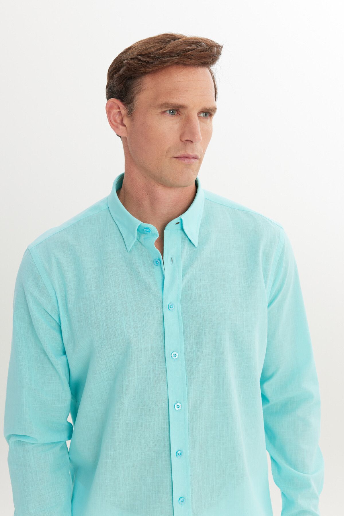 Men's turquoise comfort fit comfortable cut hidden button collar 100 %cotton pennant shirt