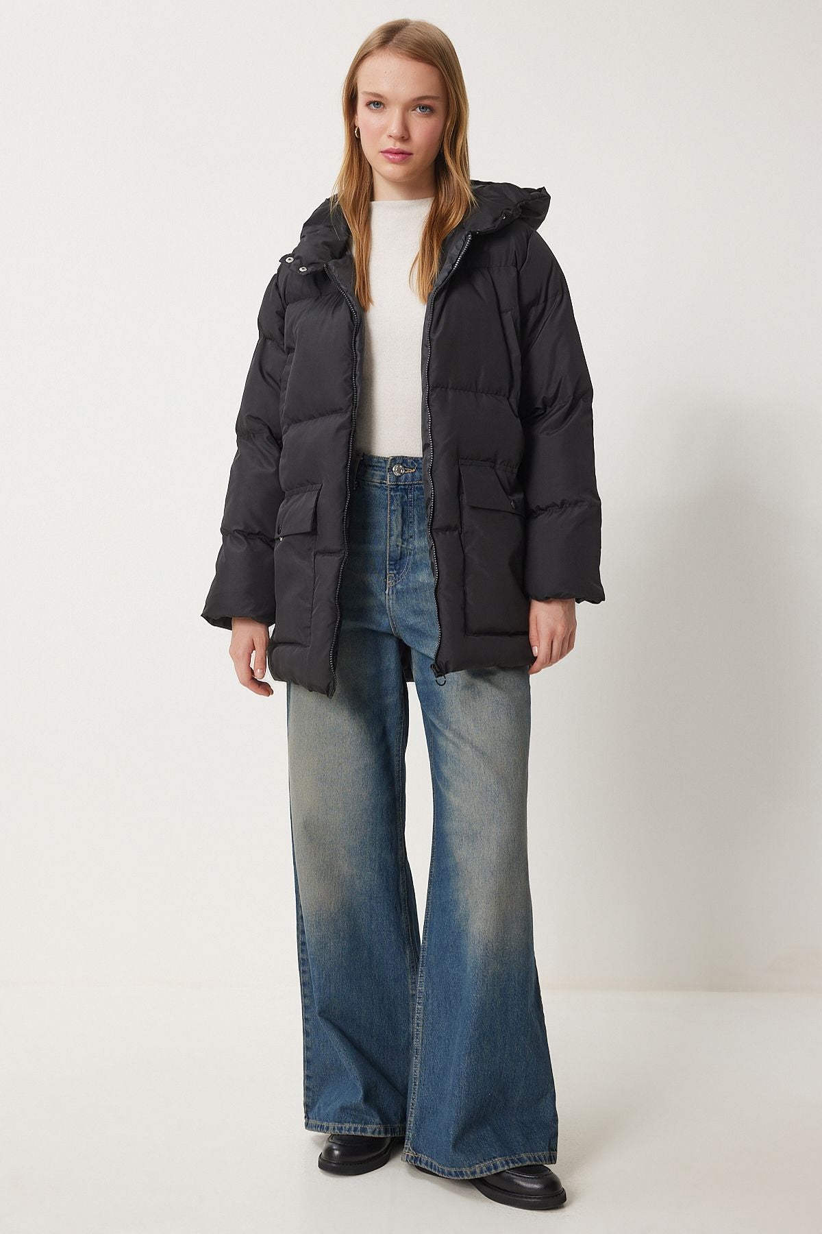 Female black hooded swelling coat HK00023
