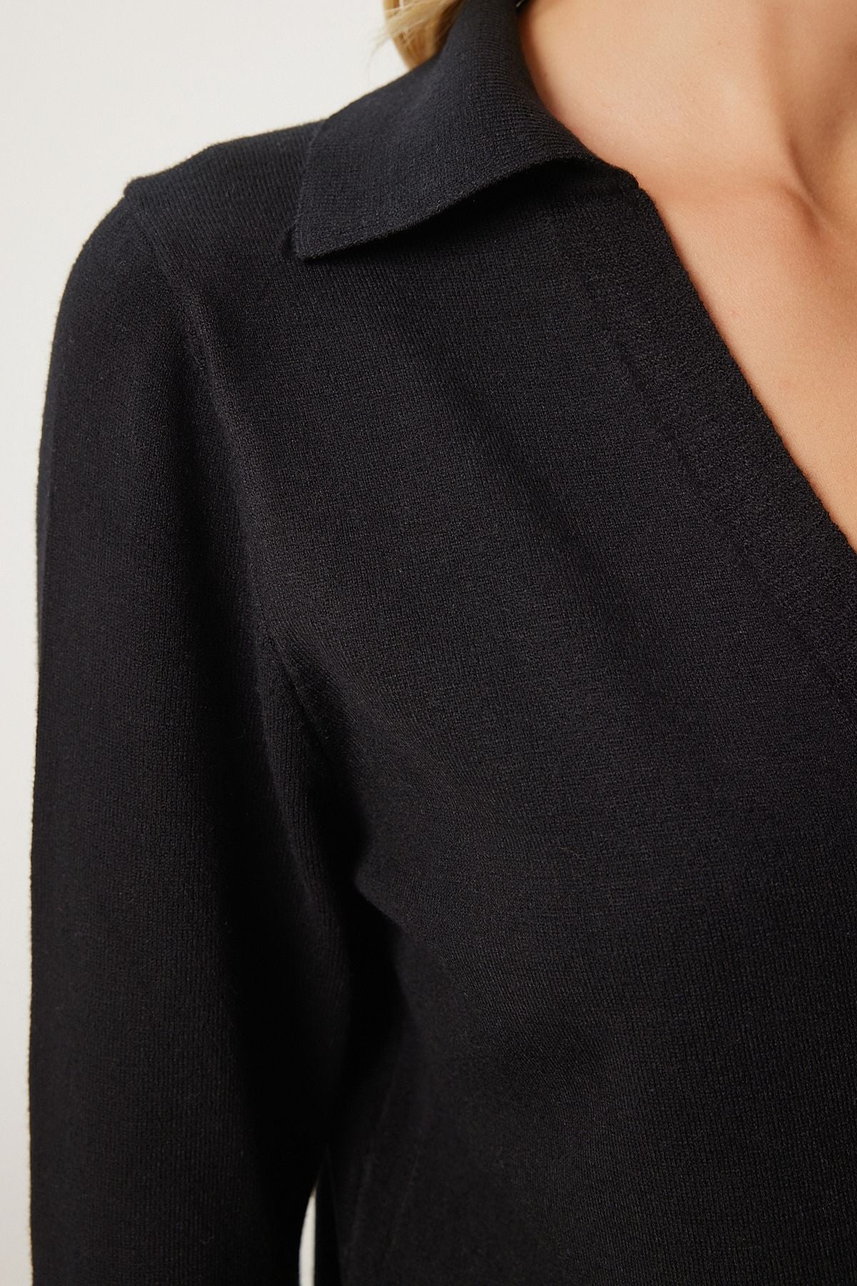 Female Black Polo Yaka Seasonal Triko Cardigan FN03301