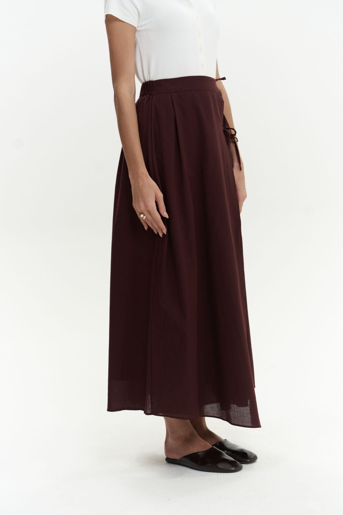 Aida rope detail pleated burgundy skirt