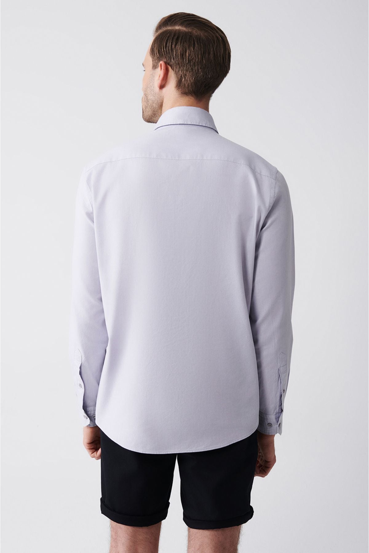 Men's light gray oxford 100 %cotton buttoned collar shirt B002003