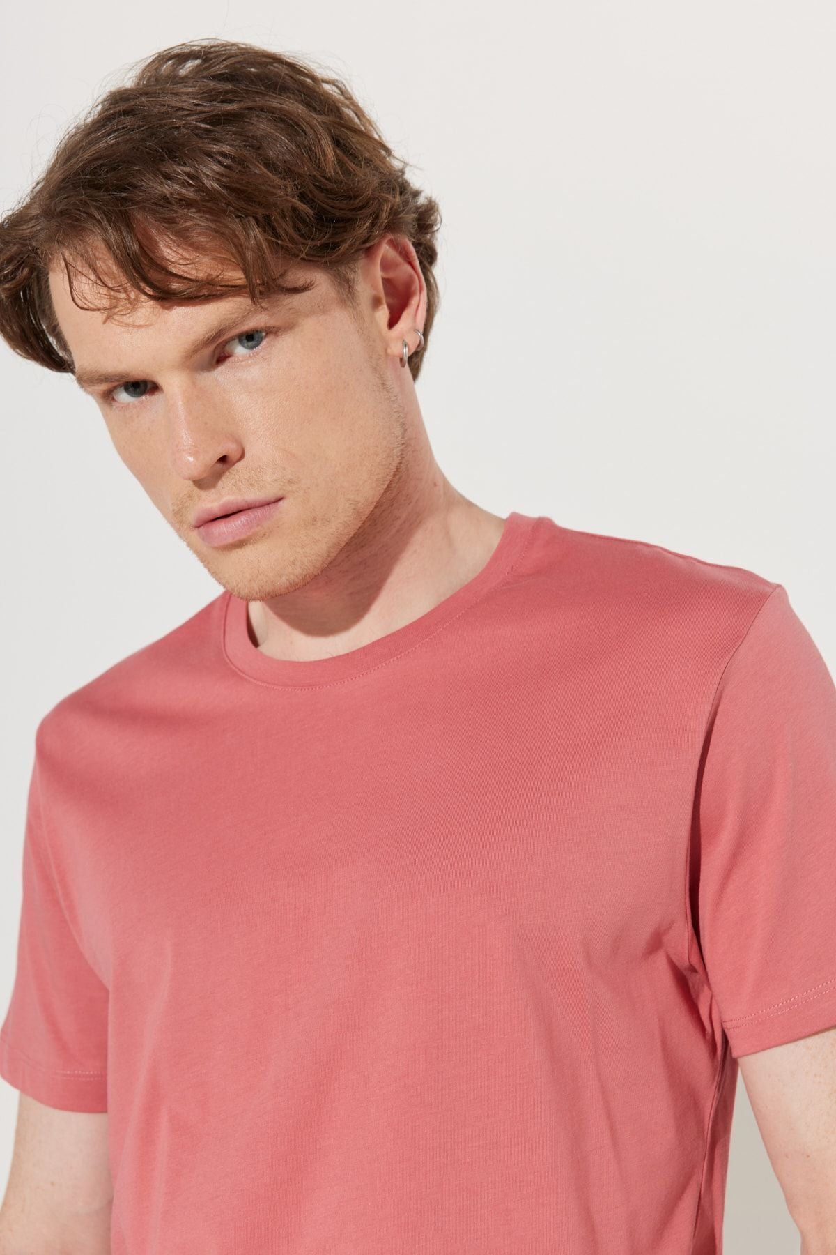 Men's Tile Slim Fit Narrow Cut 100 %Cotton Bicycle Collar Basic T -shirt