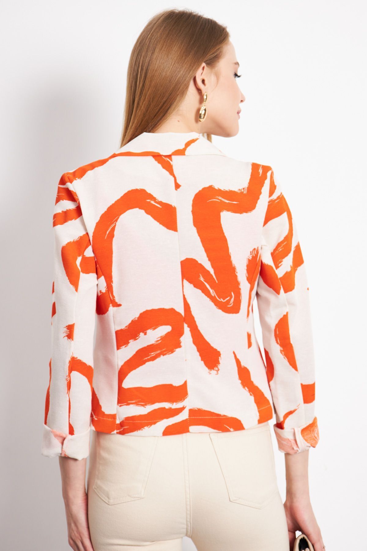 Women's Orange Cruve Collar Patterned Crop Jacket ARM-24Y001058