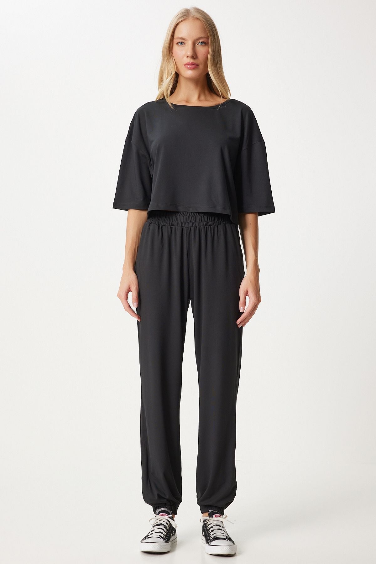 Female Black Crop T-Shirt Jogger Lower Knitting Tracksuit Set FN03316