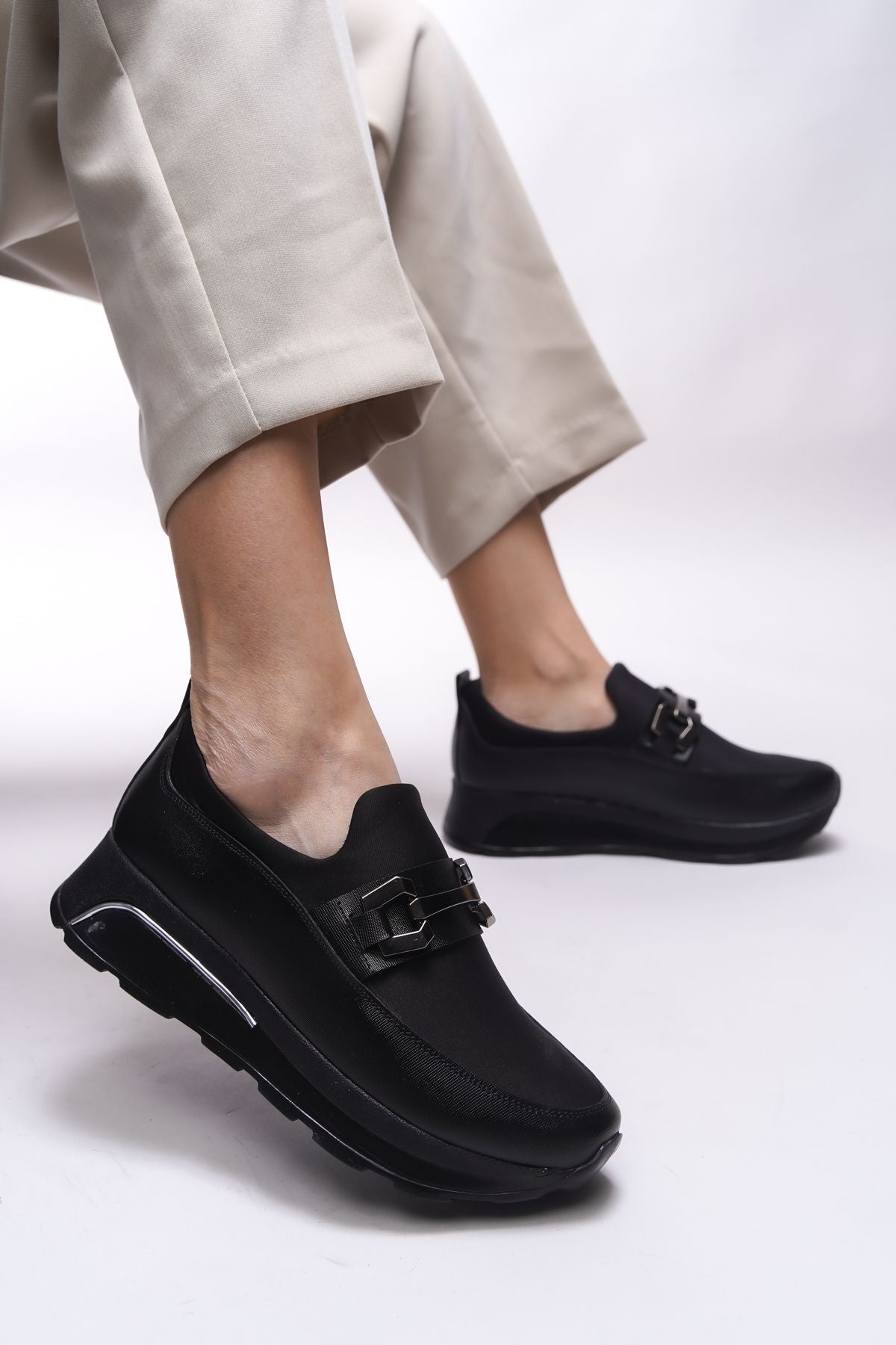 Lisgalyn Woman Sneaker 00121705 Black Black