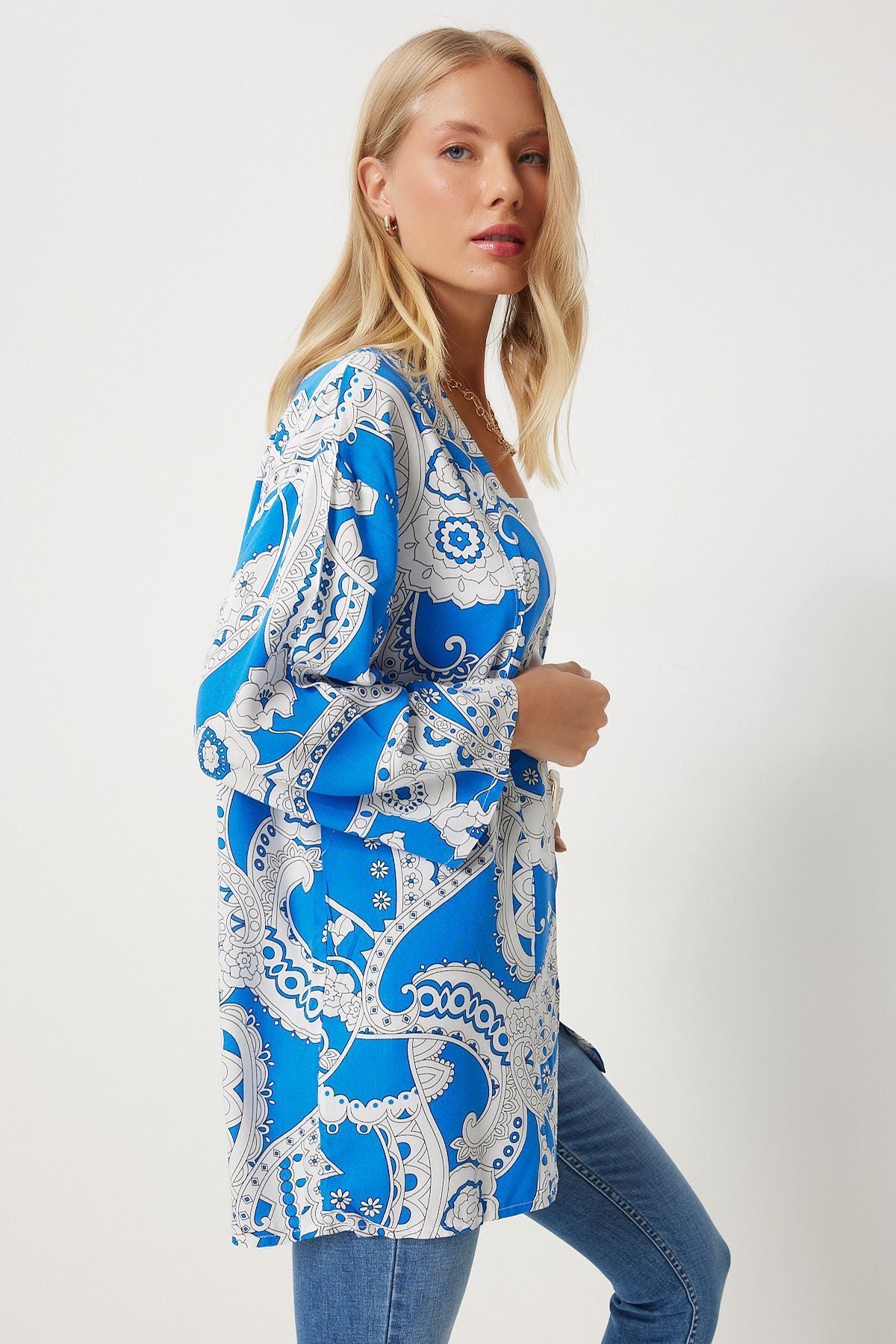 Female Blue White Patterned Viscose Kimono EN00615