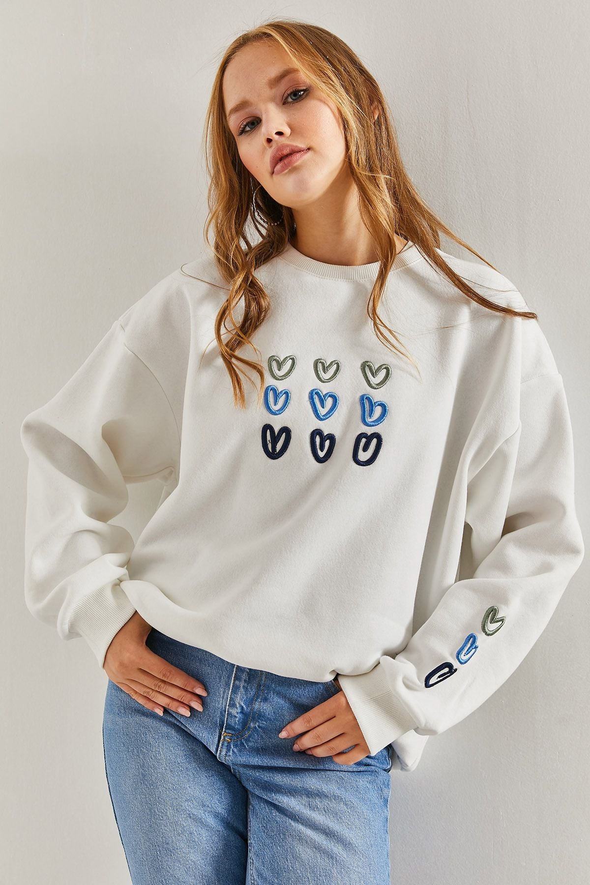 WOMEN'S THREE YEAR -SHARDON HEART PRINTED SWEATSHİRT