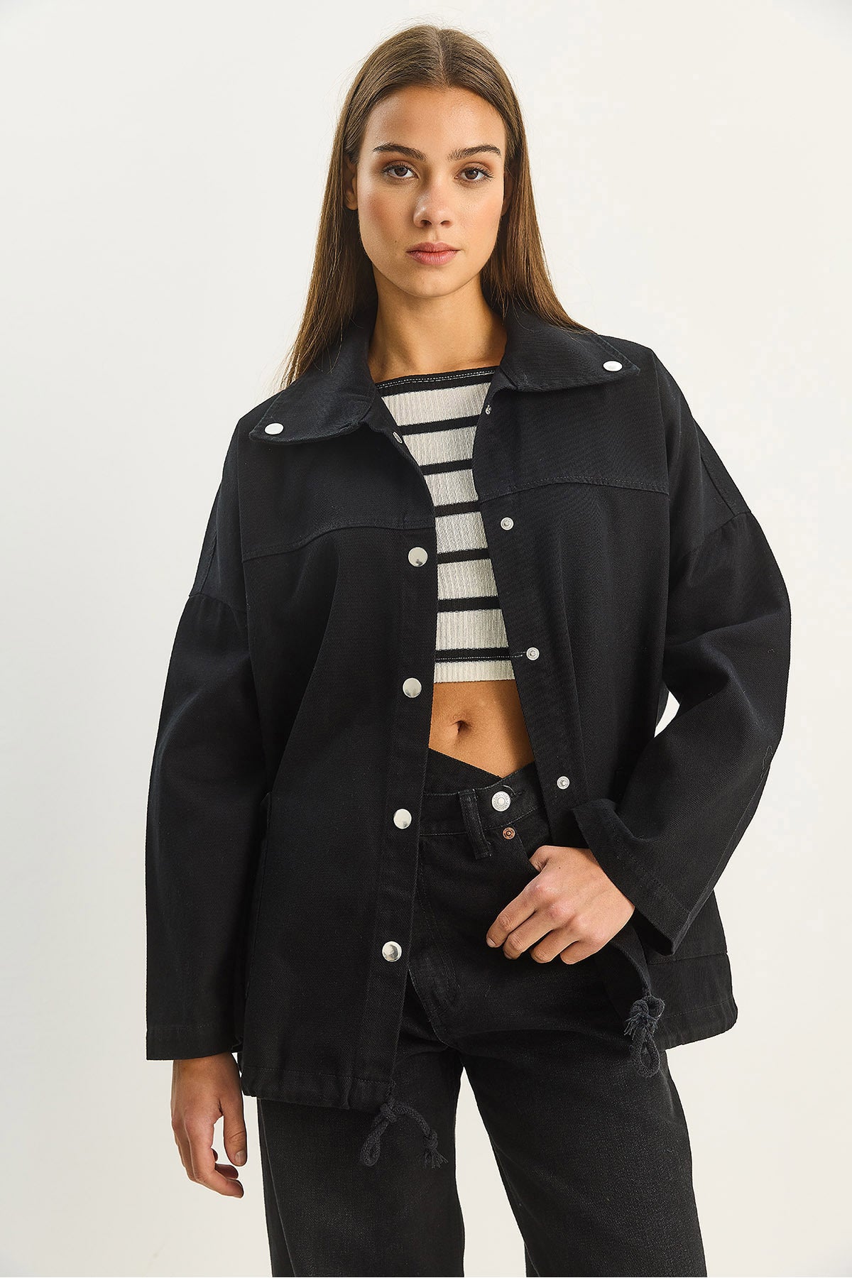 Women's Pocket Detailed Snap Closure Oversize Denim Jacket 209 60283672