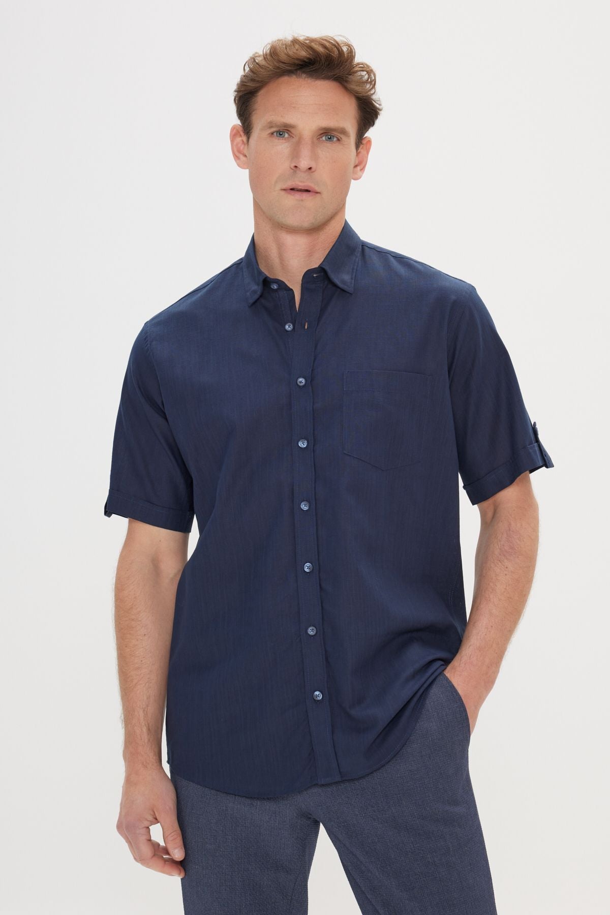 Men's Navy Blue Comfort Fit Casual Cutting Buttoned Neck Linen Looking 100 %Cotton Short Sleeve Shirt