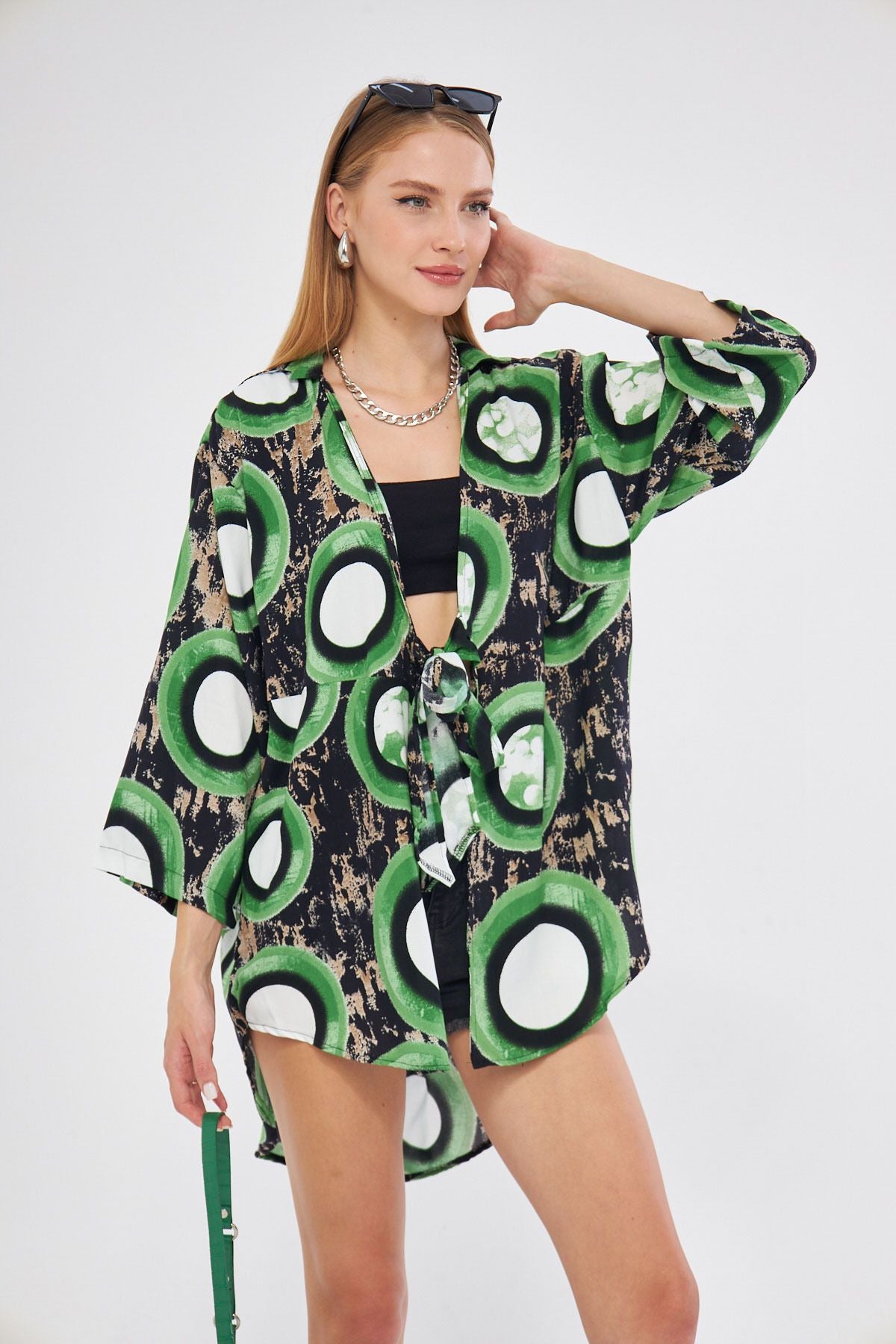 Female Peanut Green Patterned front-binding kimono shirt ARM-24Y001080