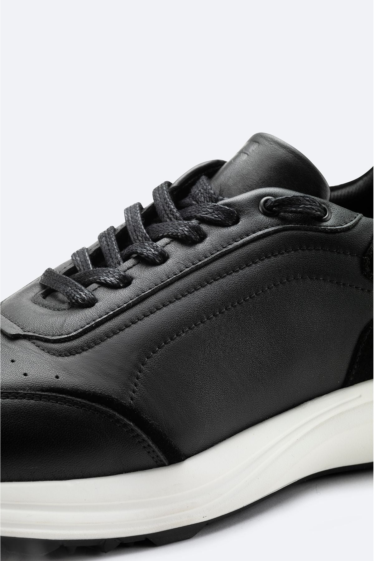 Men's black 100 %leather flexible floor casual shoes B008010